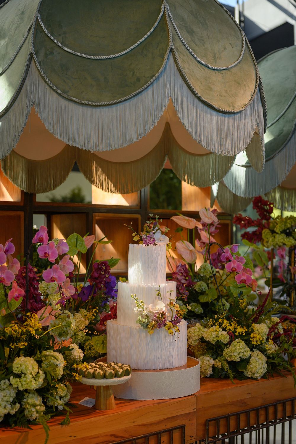 decoração e bolo de casamento