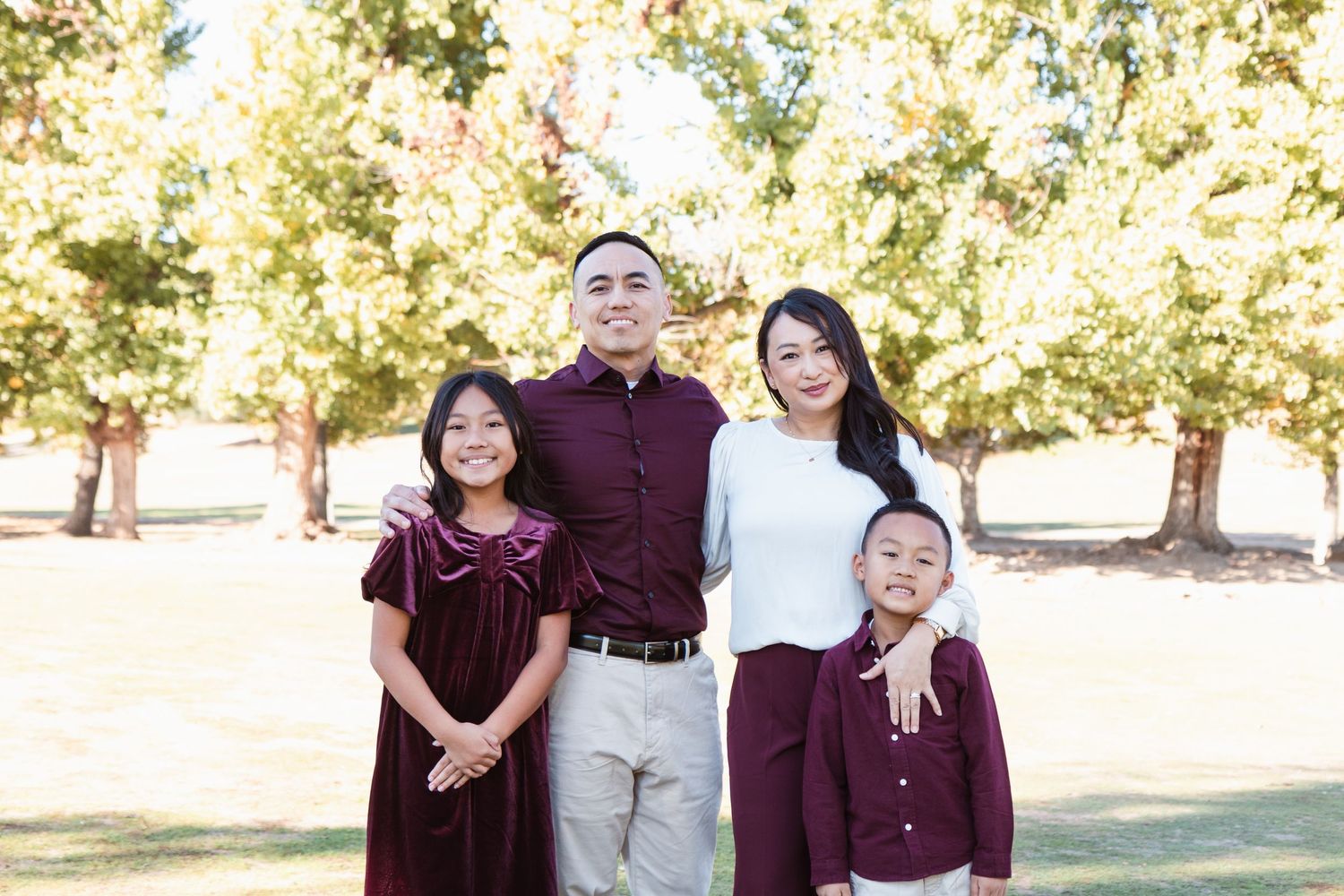 Hmong Family Photography in Fresno, California at Woodward Park