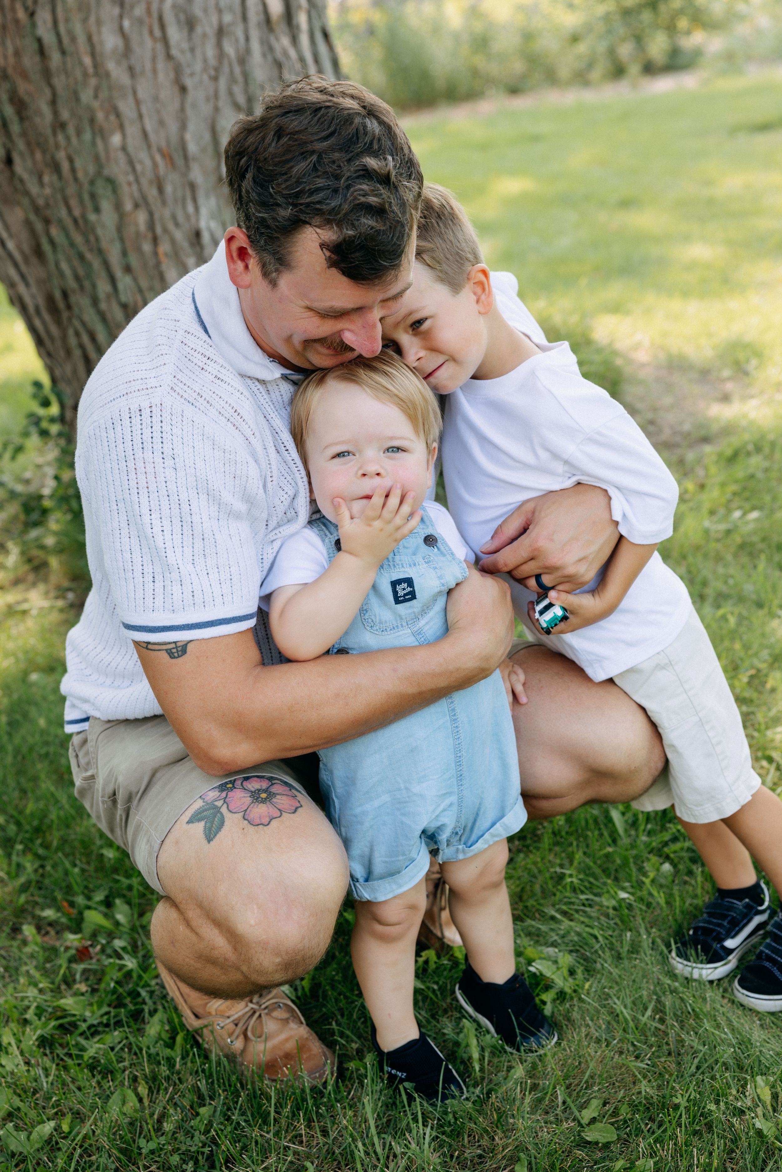 Family Mini Session, Photographer Near Me, Bay of Quinte, Family Photographer, Travel Photographer, Prince Edward County, Fall Family Photos