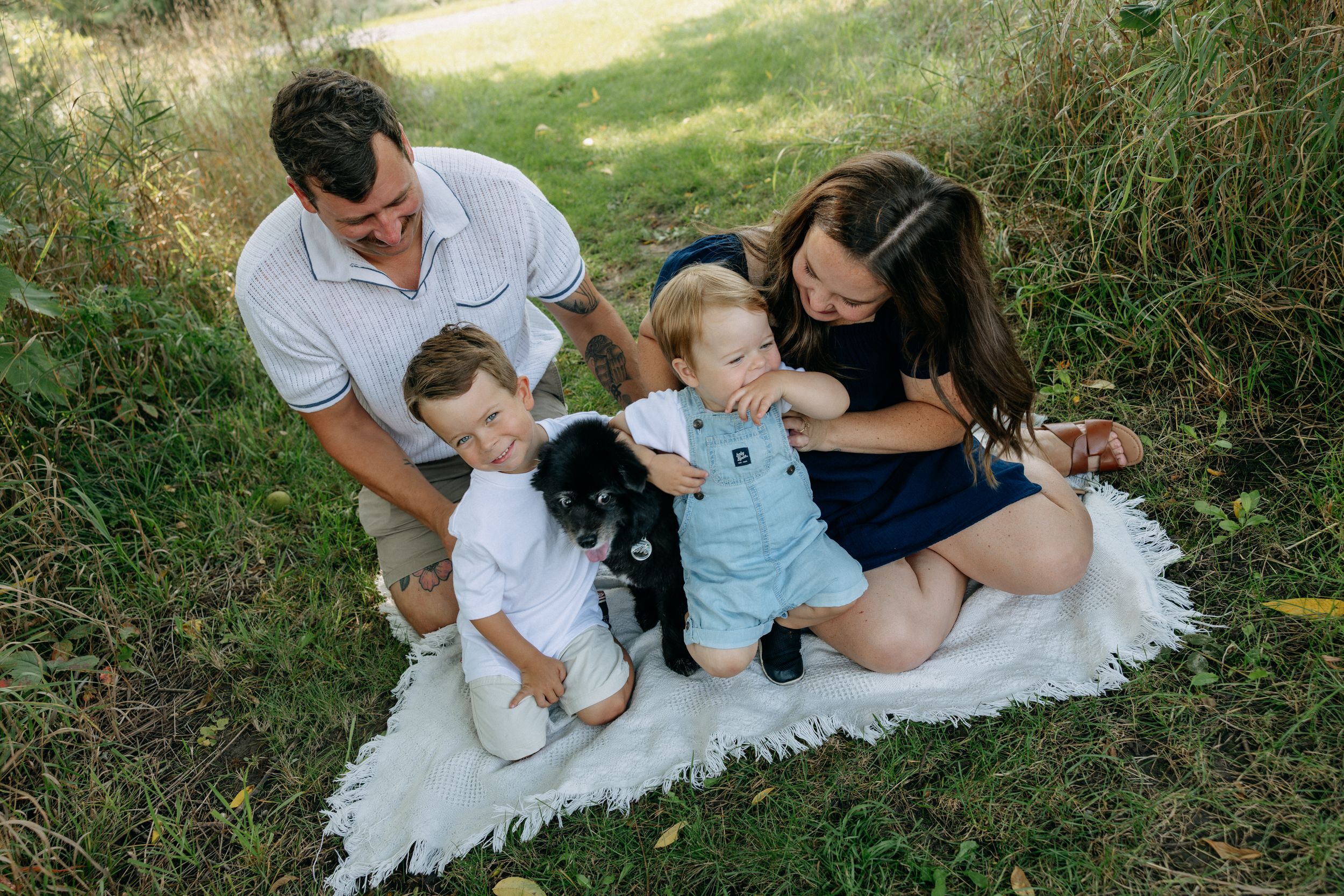 Family Mini Session, Photographer Near Me, Bay of Quinte, Family Photographer, Travel Photographer, Prince Edward County, Fall Family Photos