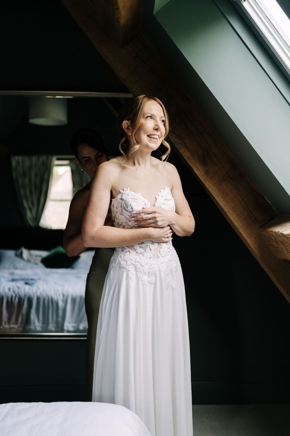 Ivy Lodge wedding photographer at Ivy Lodge Cirencester in the Cotswolds