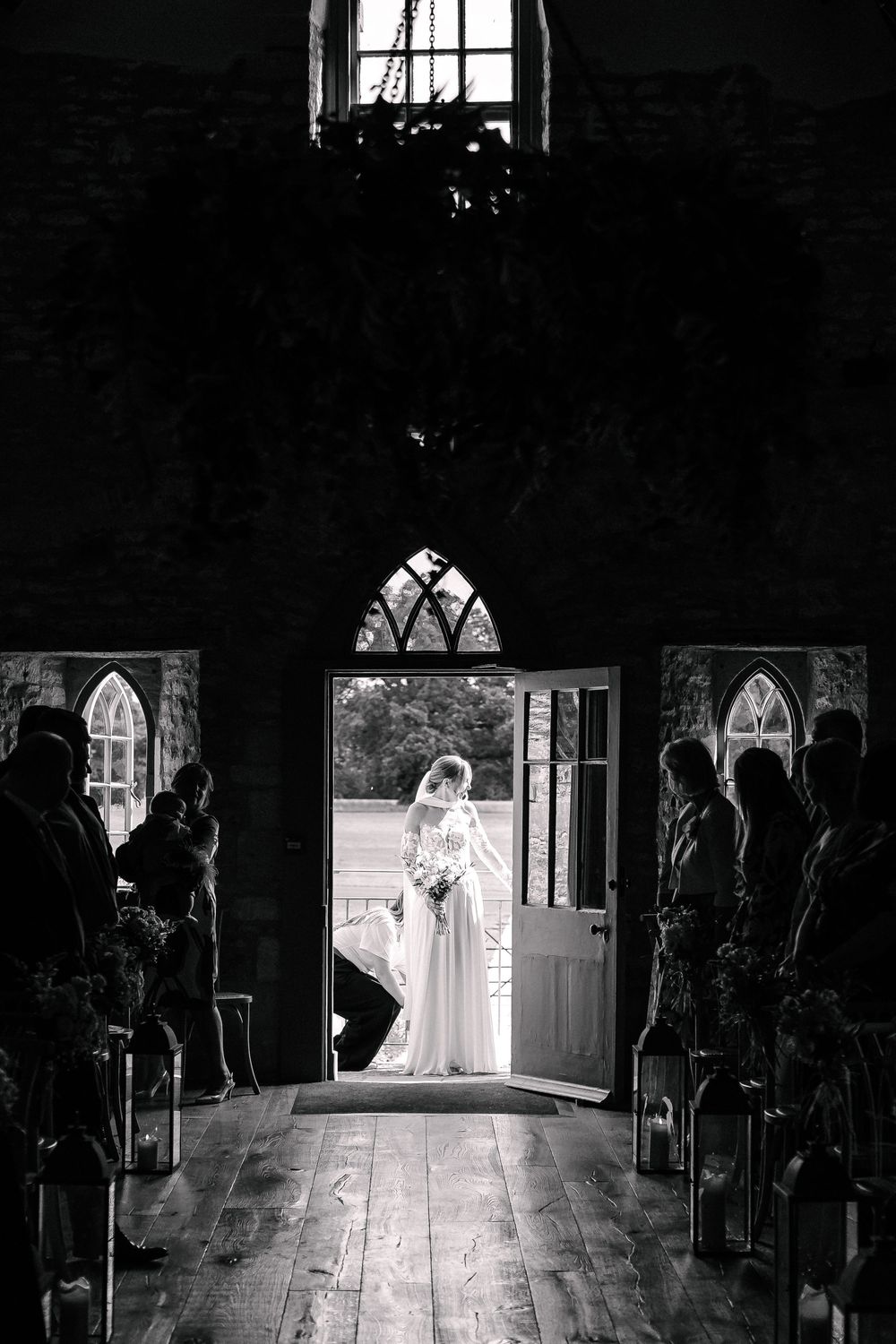 Ivy Lodge wedding photographer at Ivy Lodge Cirencester in the Cotswolds