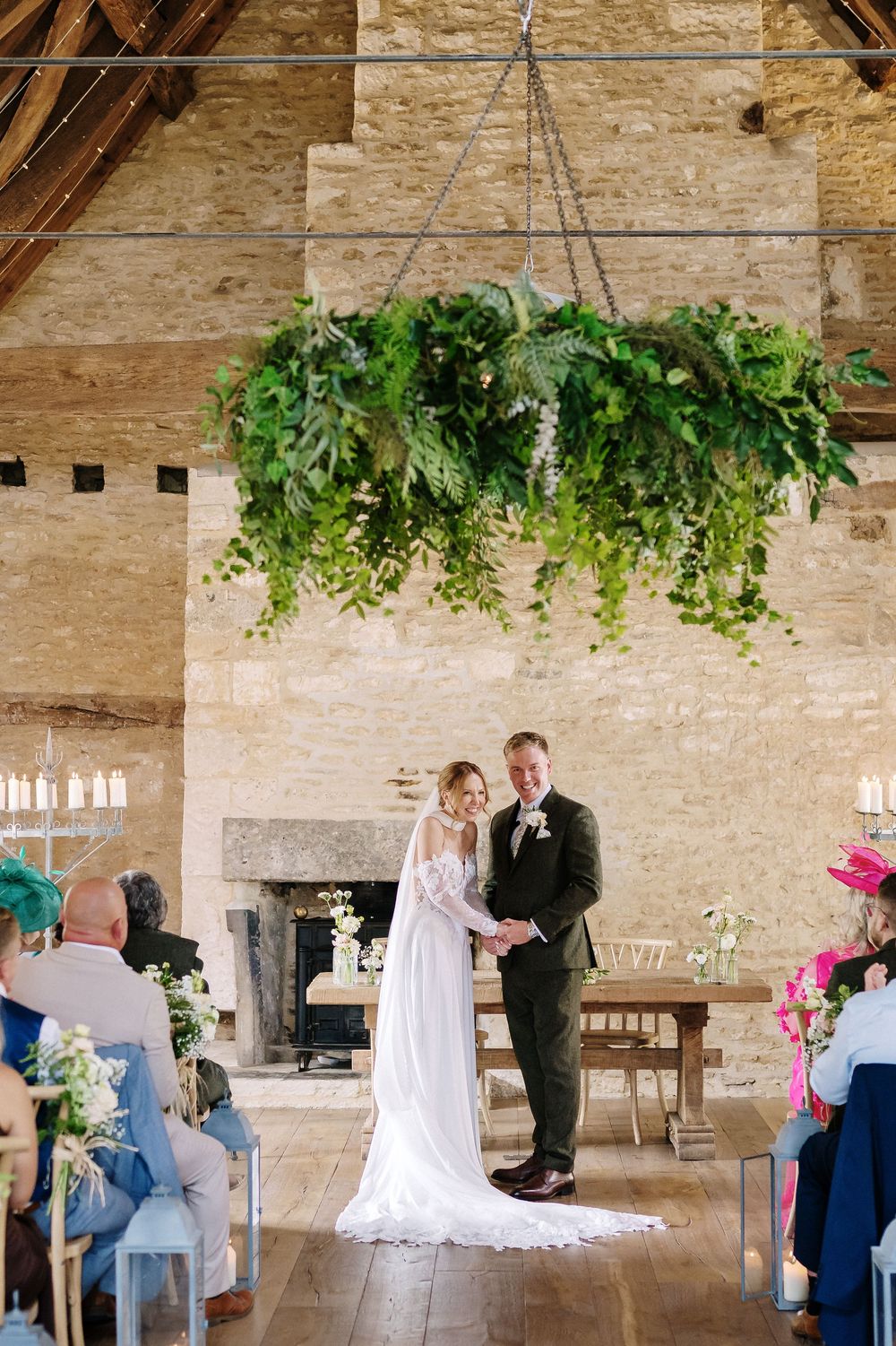 Ivy Lodge wedding photographer at Ivy Lodge Cirencester in the Cotswolds