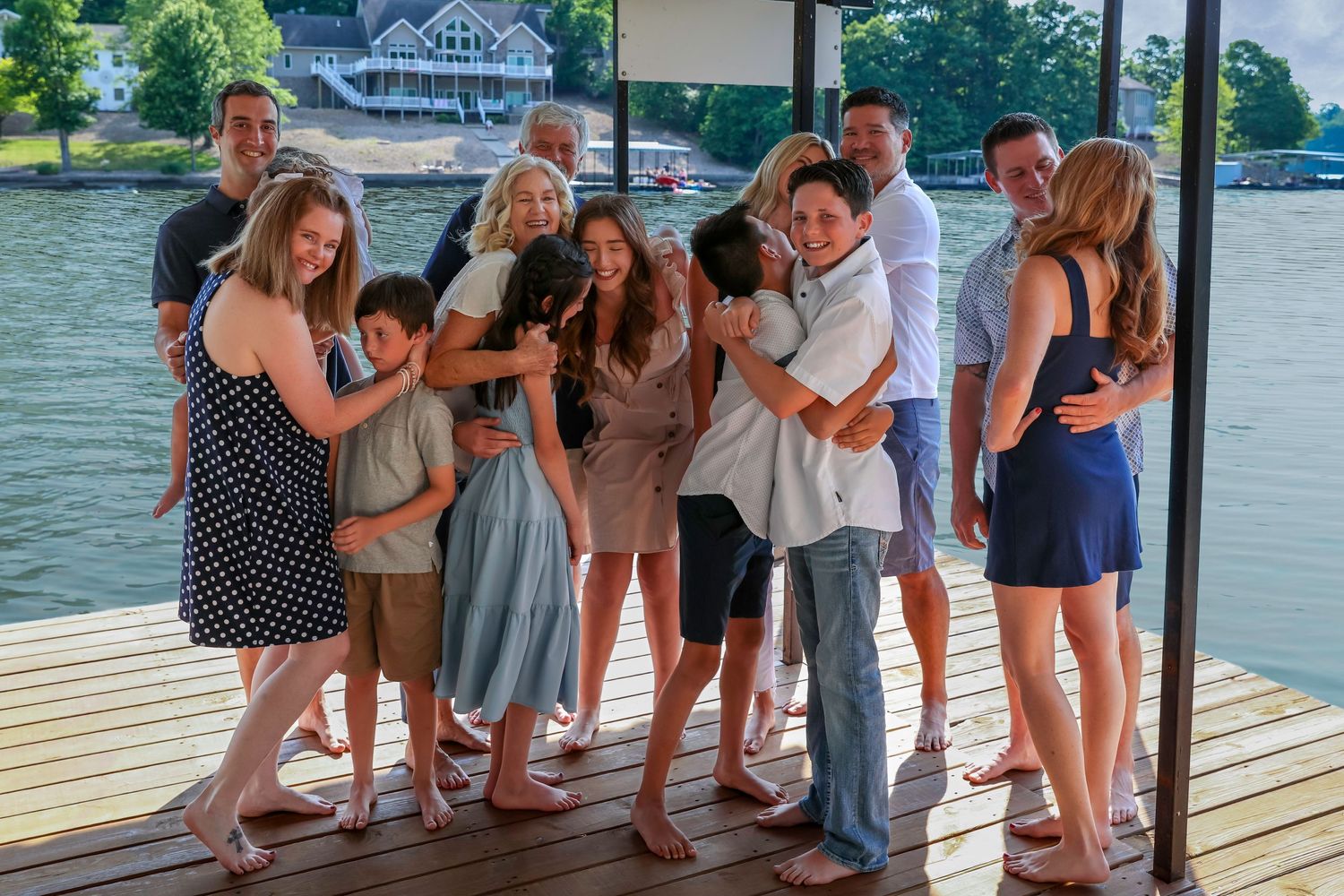 Candid vacation portrait with Ozarks scenery — Thomasville MO area — Laura Simpson