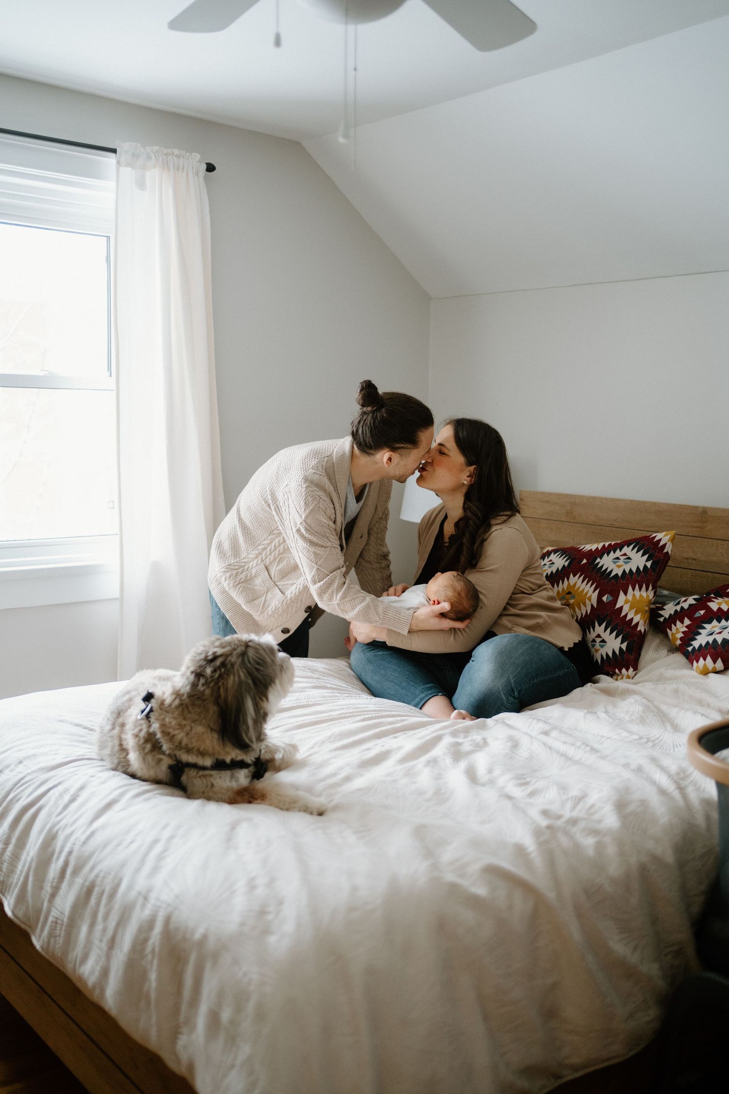 A lifestyle newborn session in Muskoka- Alexis Anne photography-Muskoka newborn photographer