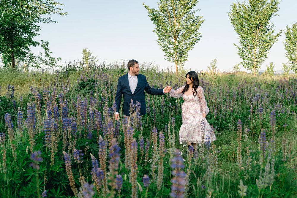 outdoor engagement photography session, Port Orchard engagement portraits, family photographer near me Spokane