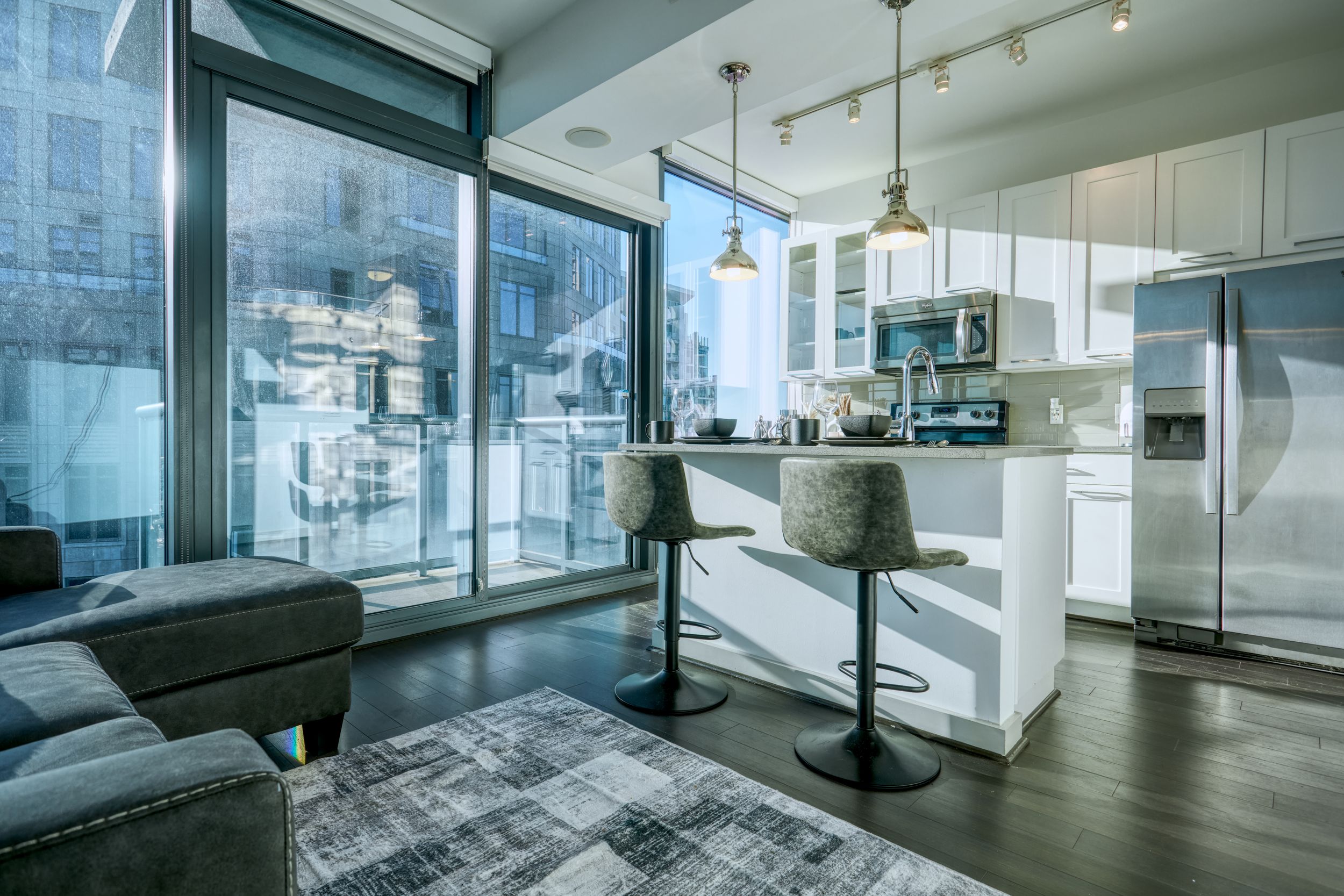 High Rise Atlanta Condo, Photographed by Andrew Neish, Jr [Illvsions Photography; based in Atlanta