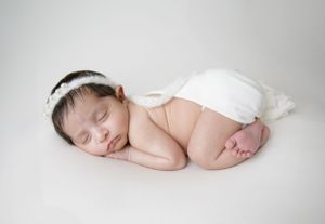 Austin, Texas | Nisa Momin the Photographer | Nisa Momin Photography | Austin Newborn Photography