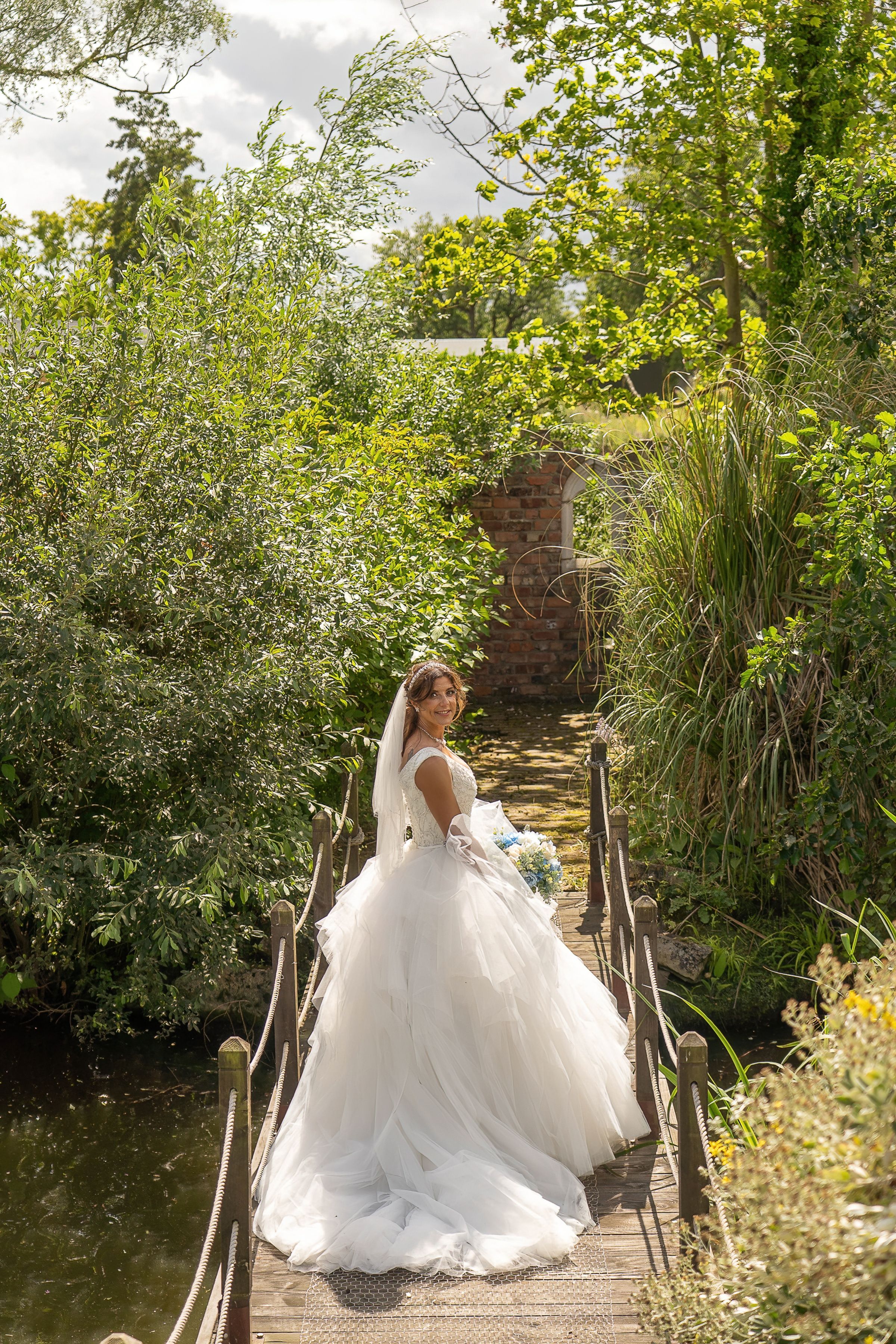 Lincolnshire-Wedding-Photographer-Laceby Manor Resort-