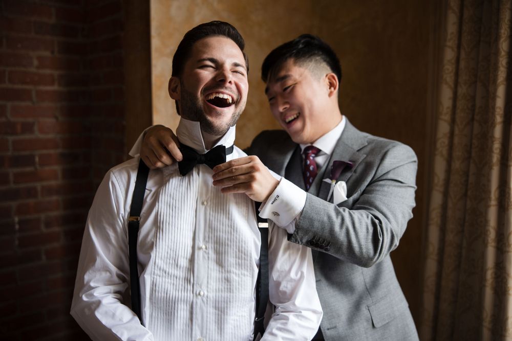 Creative professional Rhode Island wedding photographer capturing authentic moments at Oheka Castle