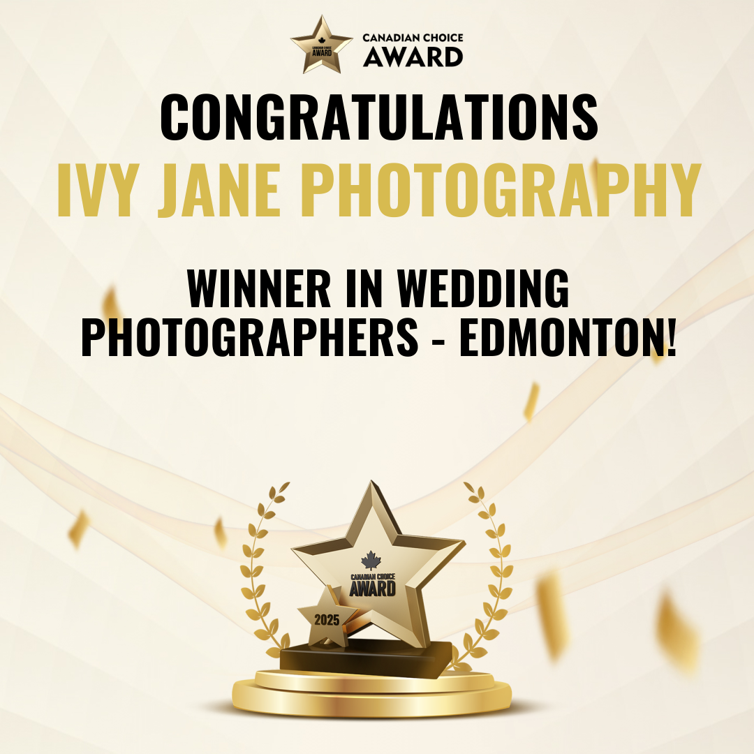 Gold star award trophy announcing Ivy Jane Photography as winner of Wedding Photographers category in Edmonton.