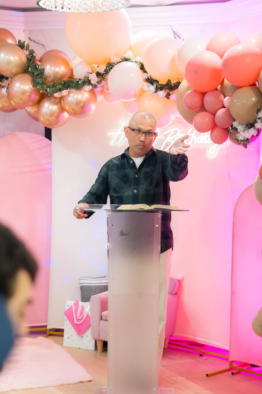 GTA-based photographer specializing in weddings, events, and real, meaningful moments.