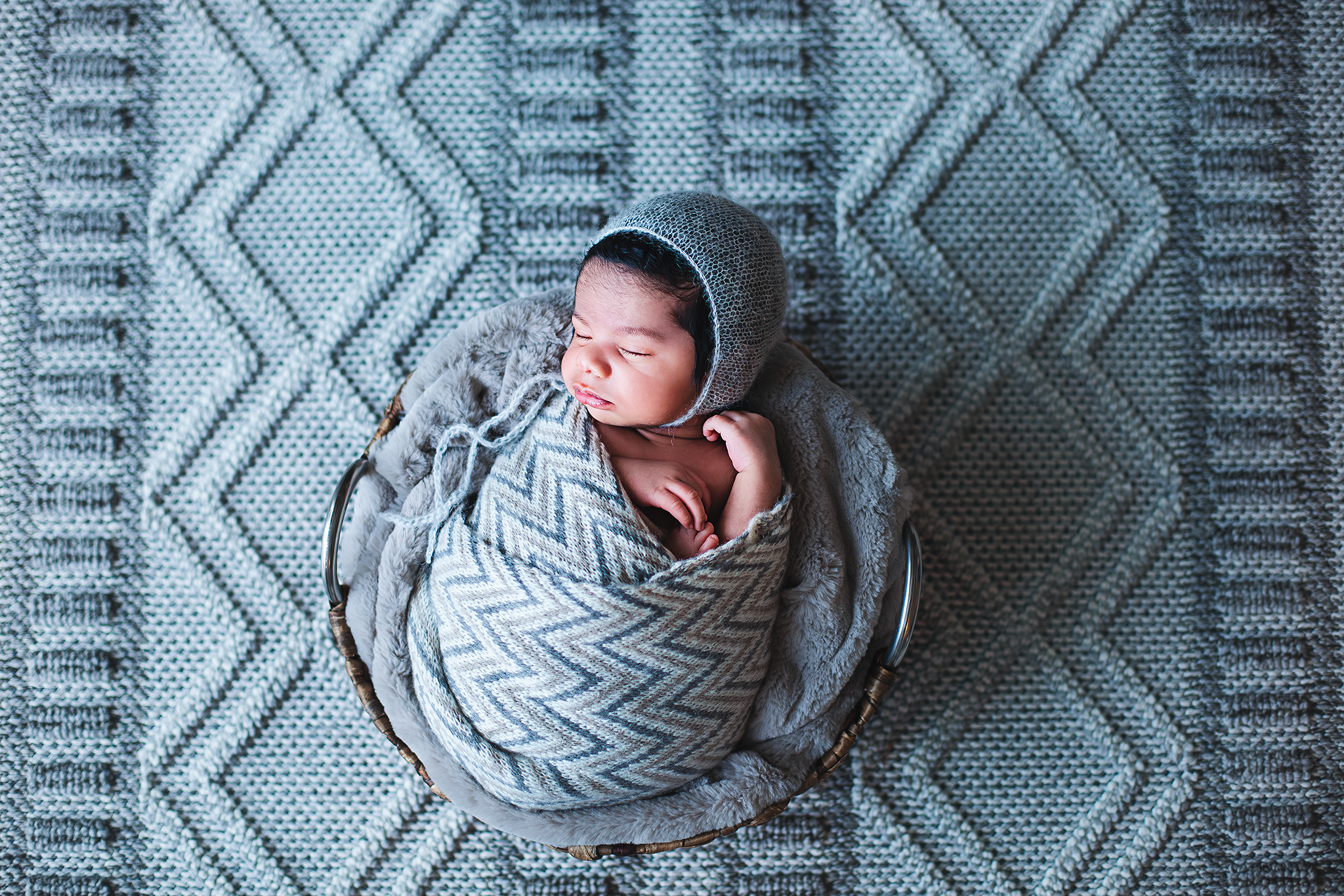 Nanaimo Newborn Photography - Little Ginger Photography in Nanaimo, BC on Vancouver Island. In-Home Newborn Photographer in Nanaimo BC.