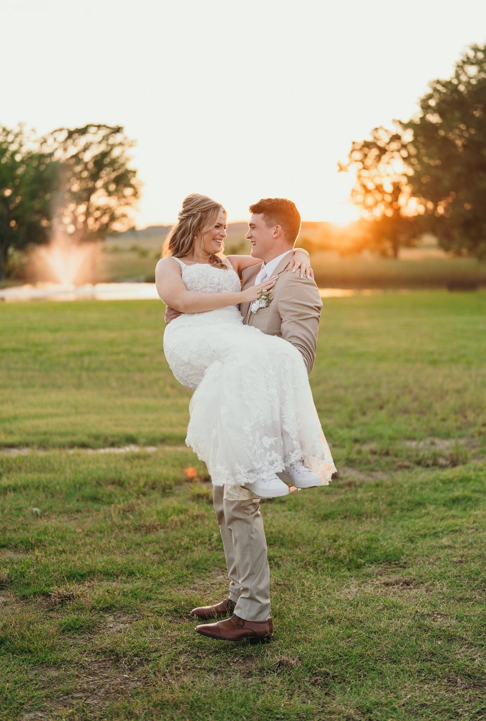 Blue Stem Manor 
Wedding photographer
Wedding videographer
photo and video
Oklahoma photographer and videographer
Oklahoma weddings