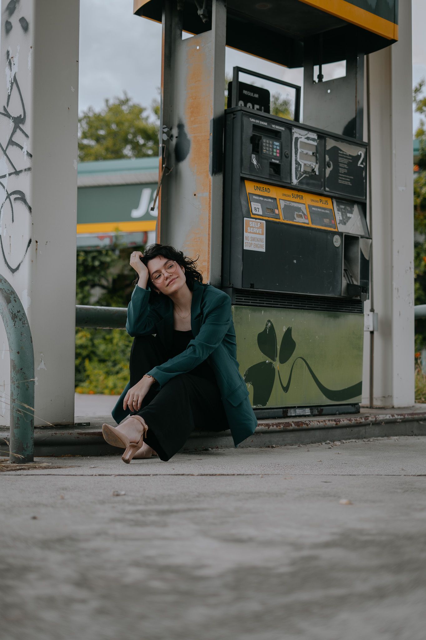 Alyssa S. Creative portrait styled session. The Traveler. Fort Worth, Texas.