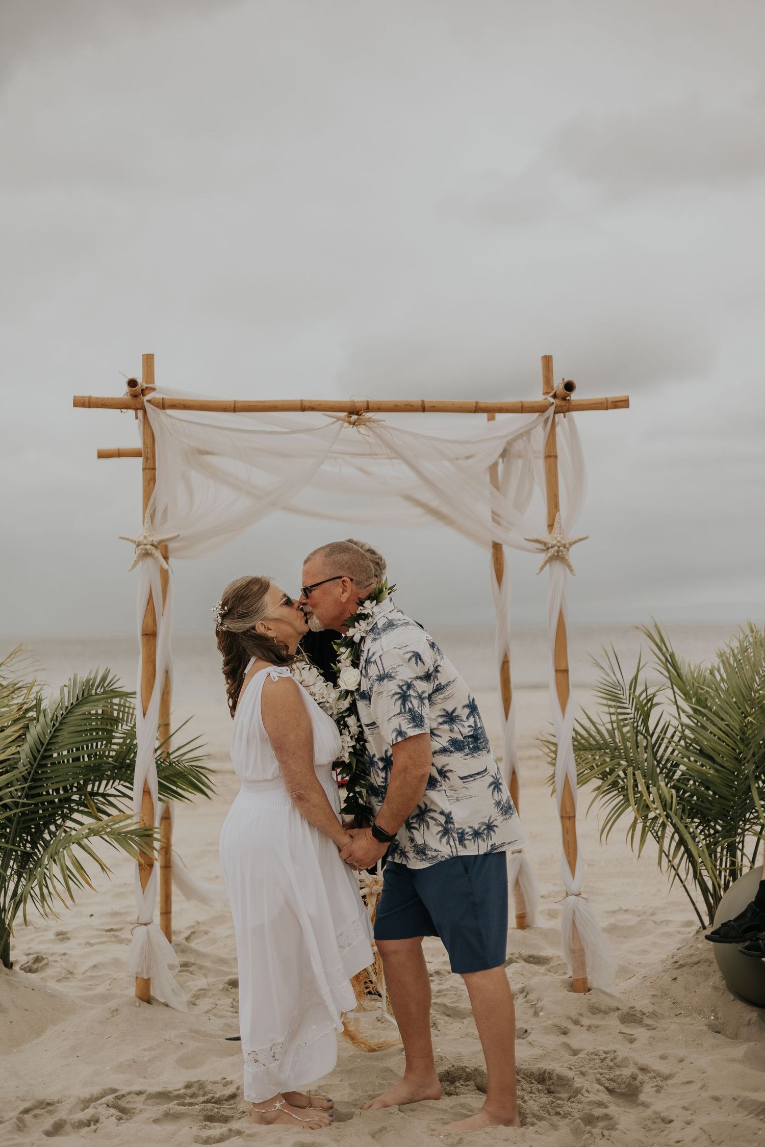 South Jersey Wedding Photographer. Budget Friendly. South Jersey Weddings New Jersey. Weddings, Elopements, Engagements. Cape May NJ
