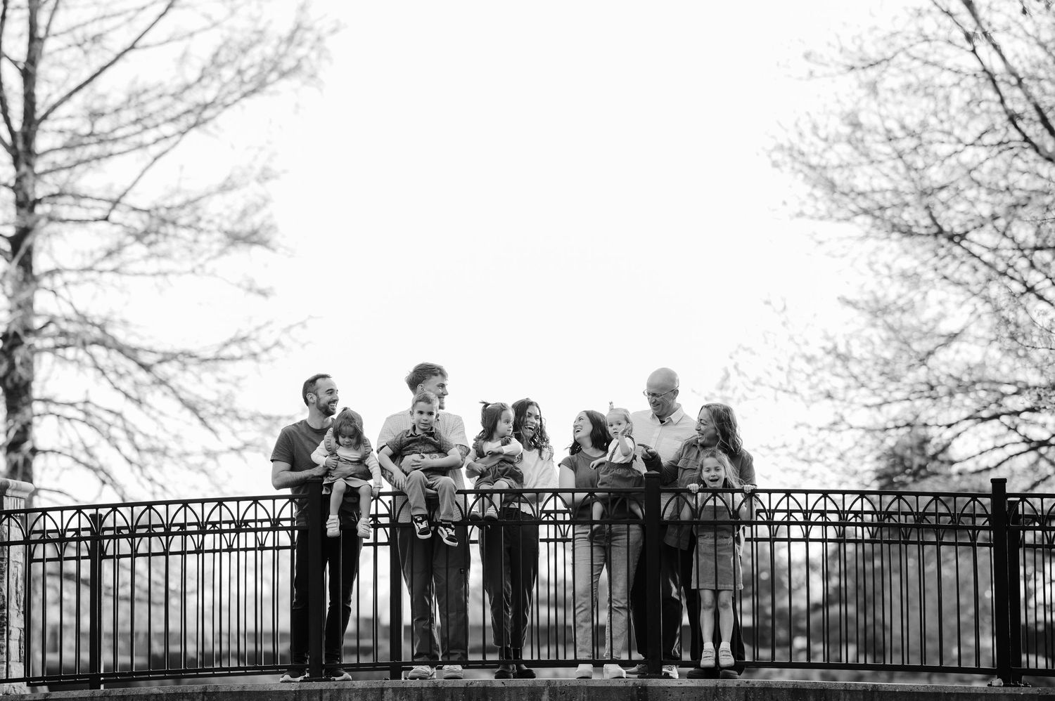 Extended family pictures in Wichita, KS by family photographer Jessica Nadine Photography - Eastborough Park