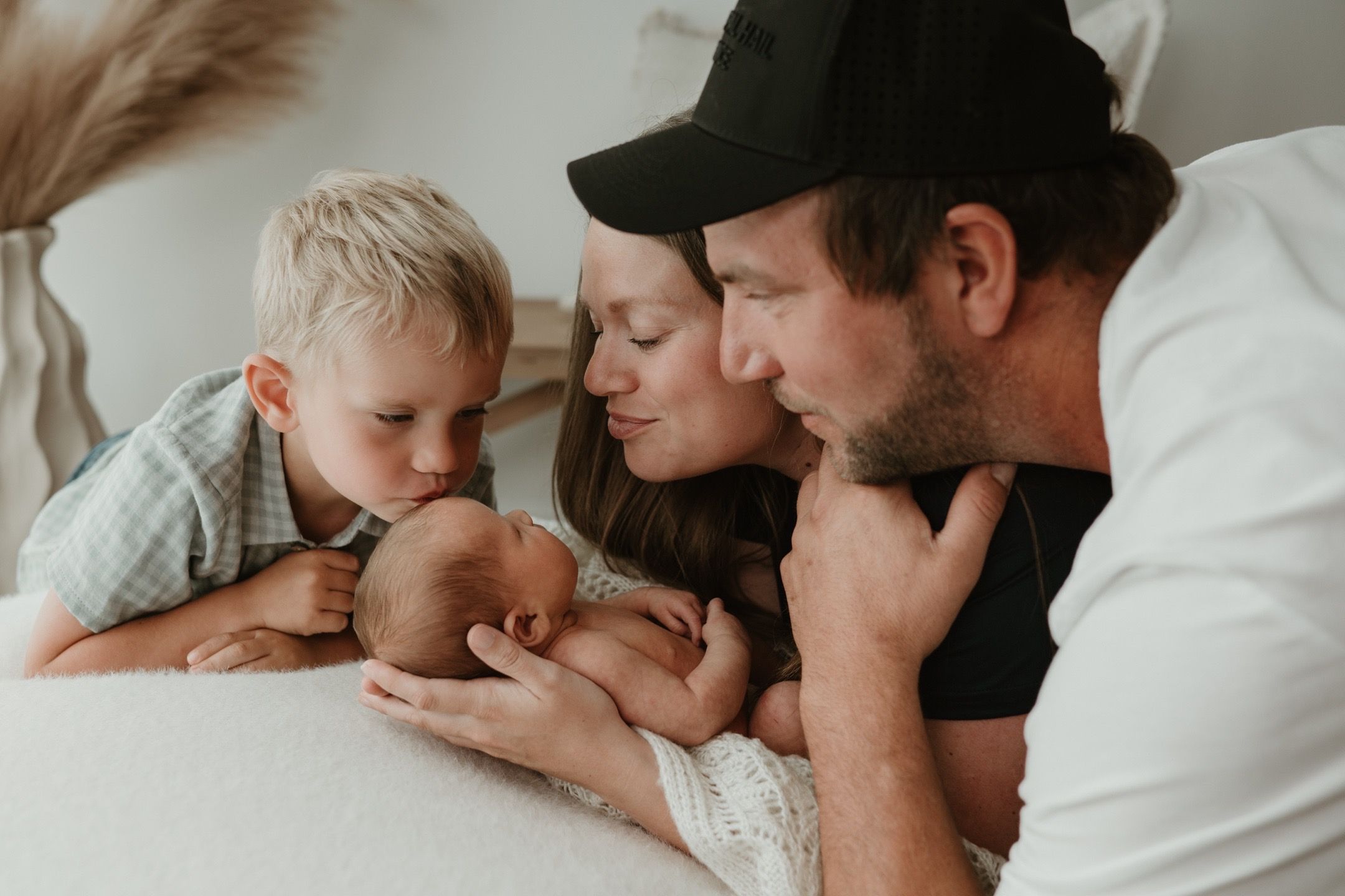 Regina newborn photographer Weyburn newborn photographer Regina newborn photography studio newborn photographer studio Saskatchewan