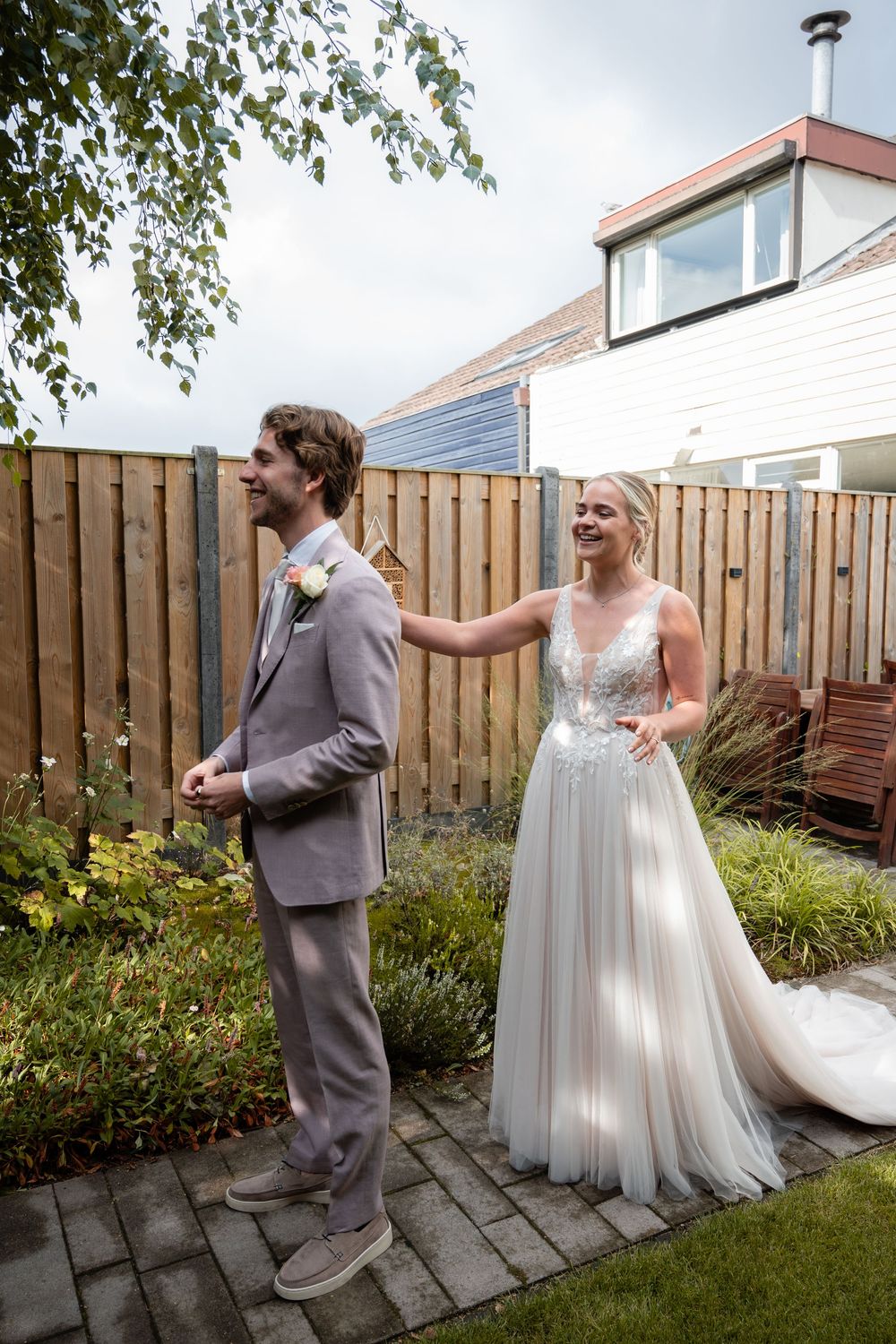 First look bruidspaar - trouwfotograaf Nijmegen