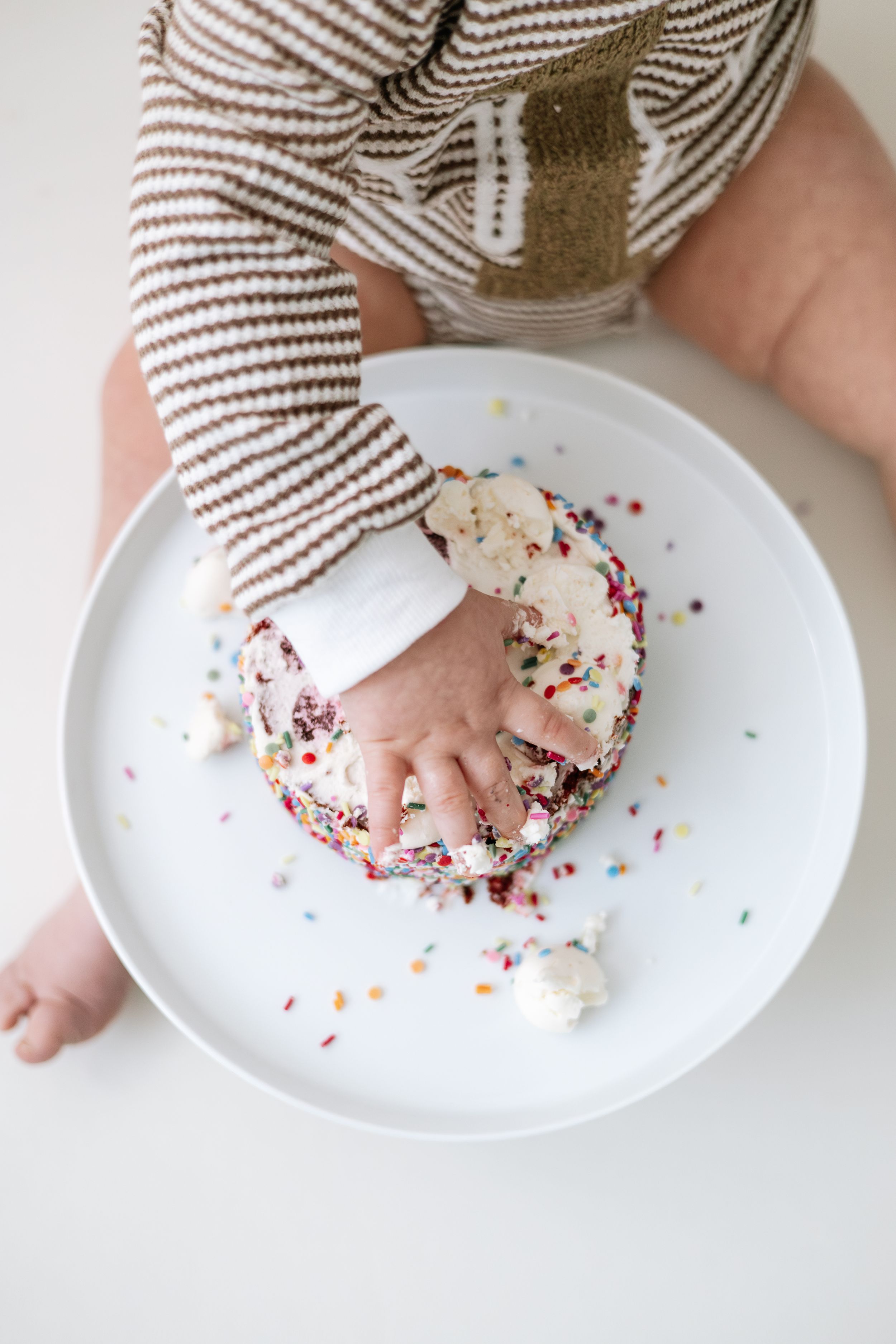 Nottingham cake smash photographer neutral tones simple birthday photos