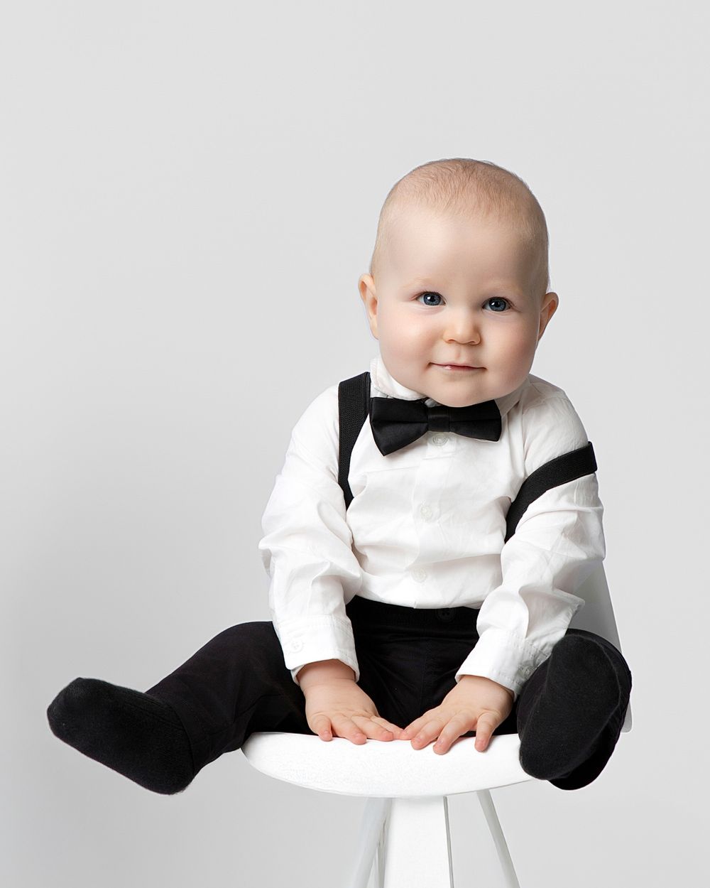 family studio portrait Sarasota white background parents with three kids and poodle clean modern timeless photography