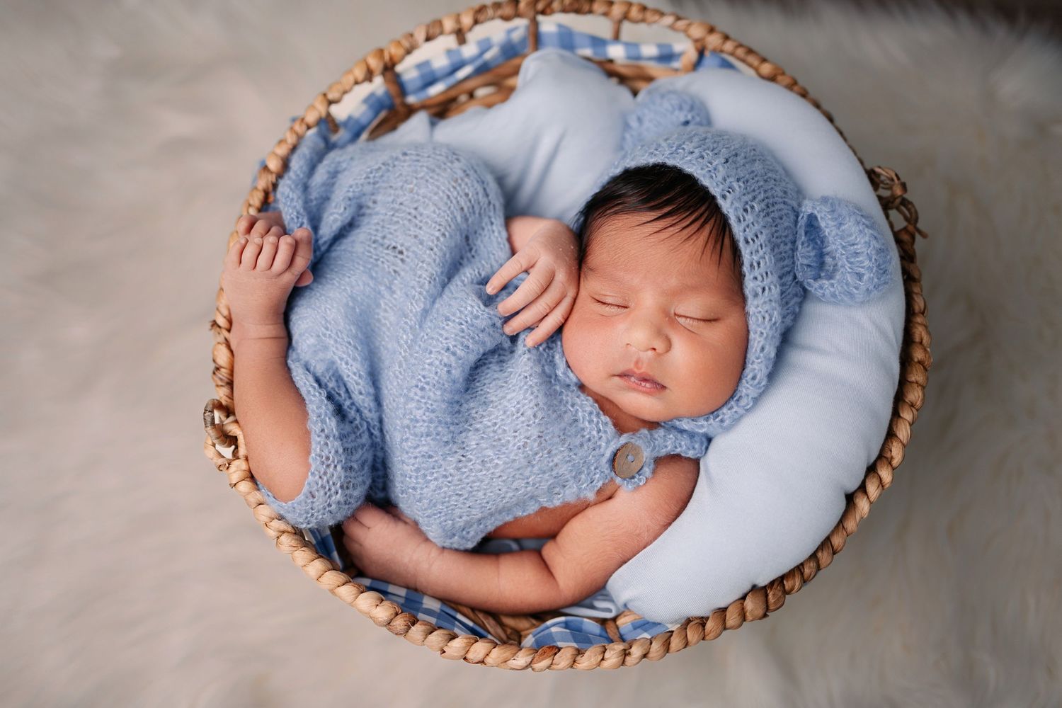 Luxury studio maternity photography in Batavia Illinois by Olena Swoboda Photography LLC