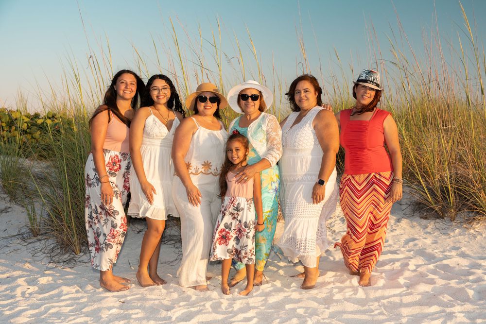 St Pete Beach-Treasure Island-Family-sunset photo session with BE Jazy Photography-St Pete Beach Photographer