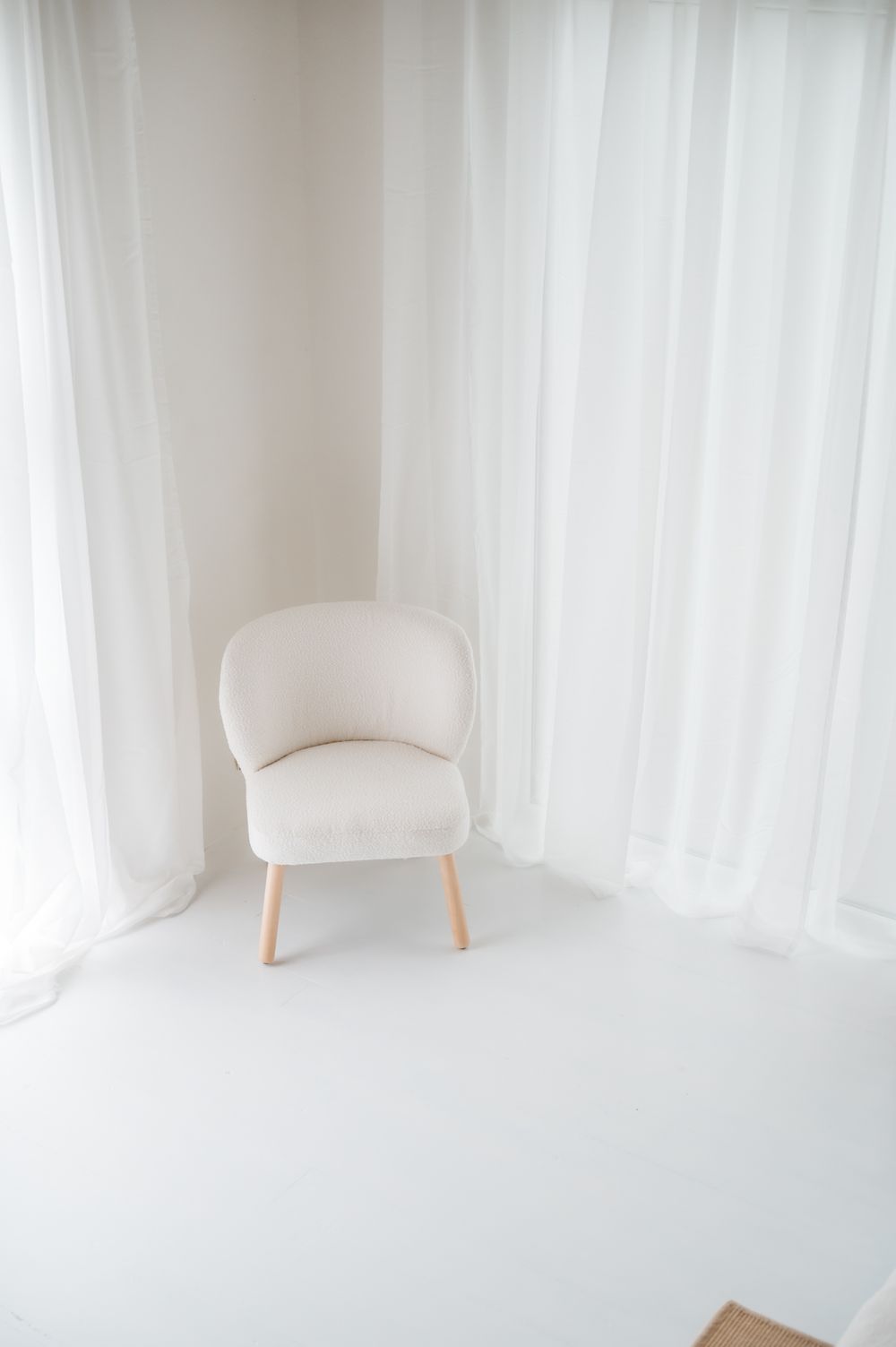daglicht studio M te Moerbeke. Melissa Stuer Moederschapsfotograaf  fotograaf