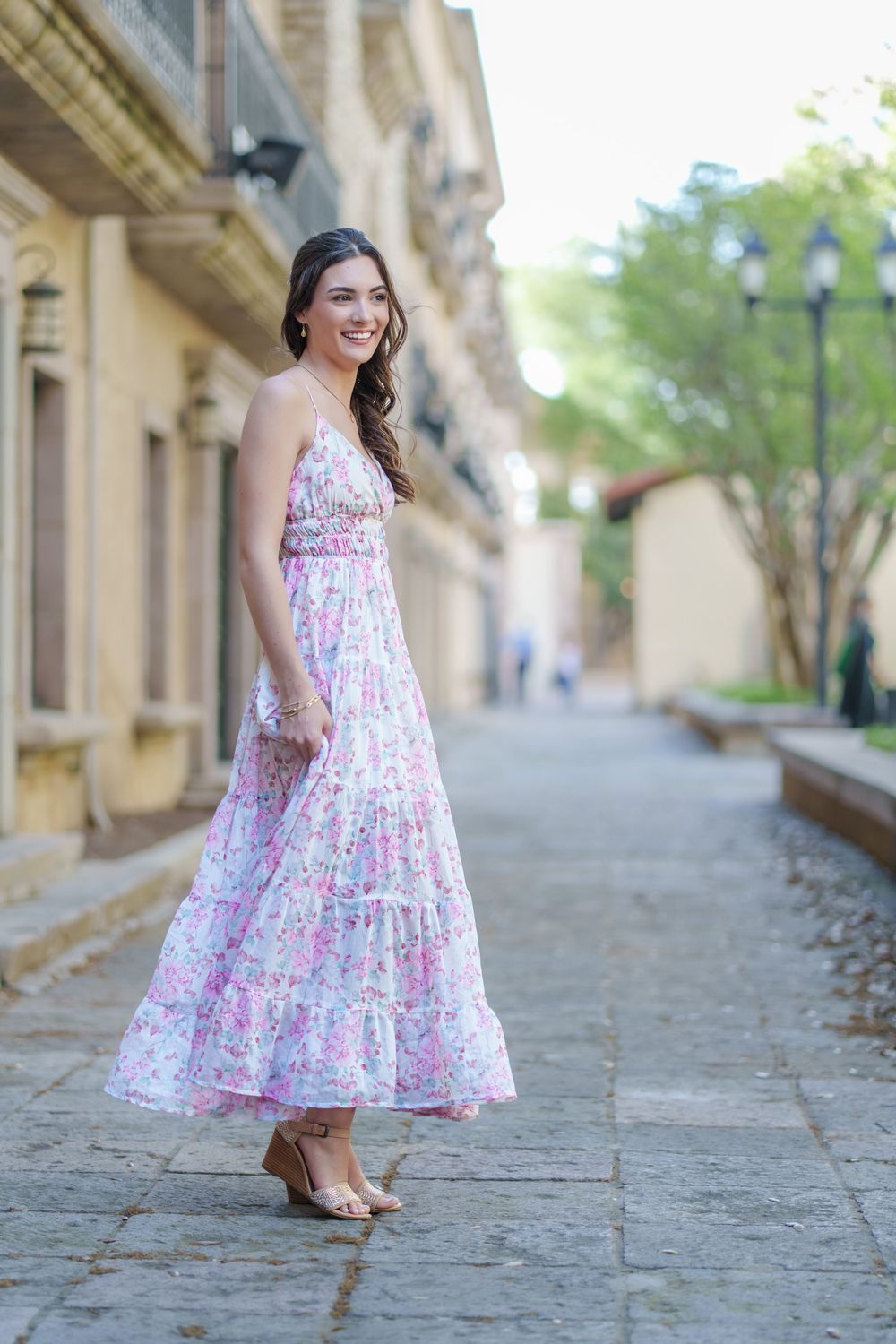 Senior photos 2025 class Los Colinas Irving Texas Mandalay Canal floral dress outfits poses ideas outdoors golden hours graduation