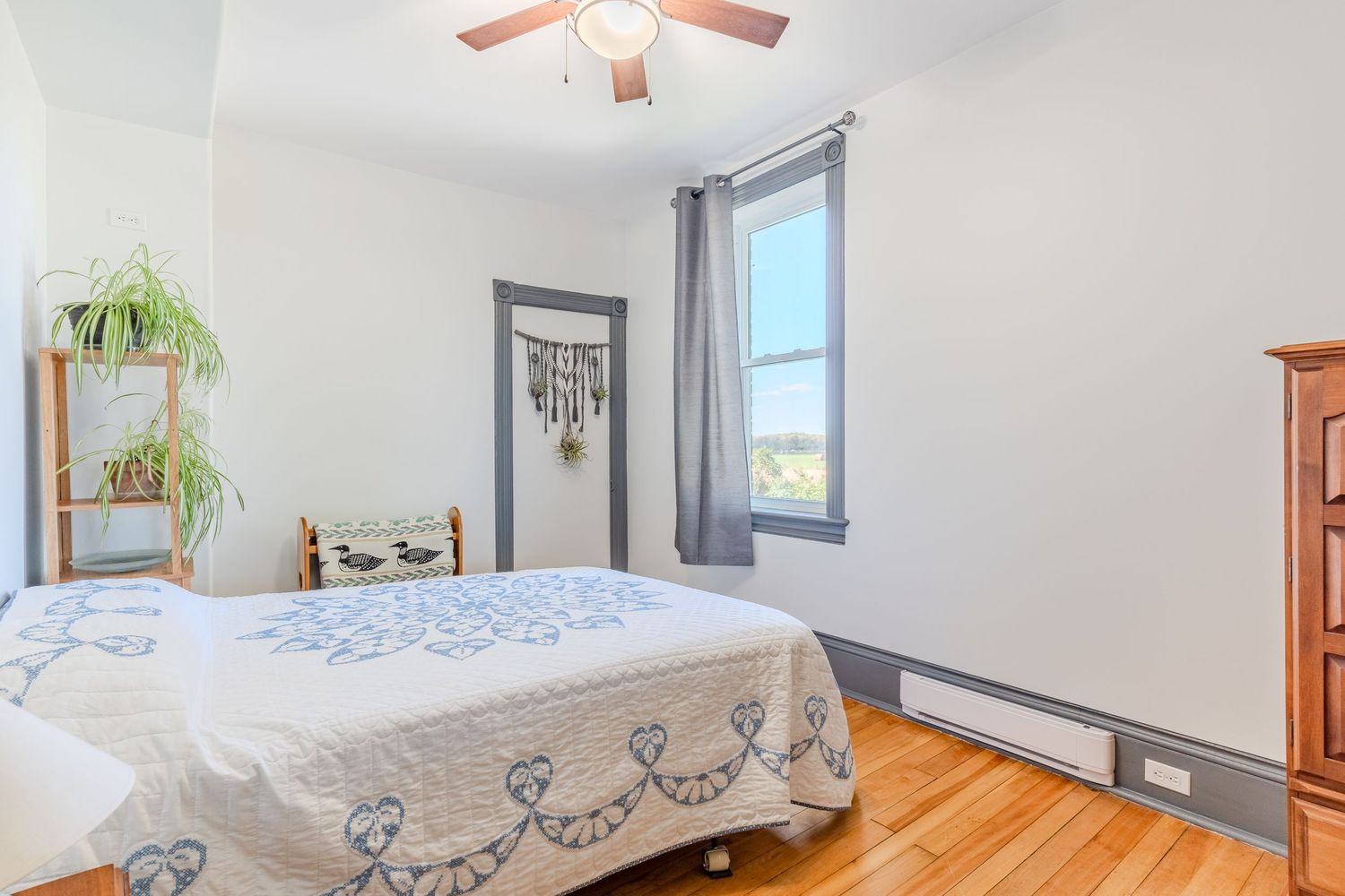Best estate photography, Barrie, Richmond Hill, Orillia, Drone, 3D iGuide Tour, Floor plan, TikTok, instagram
