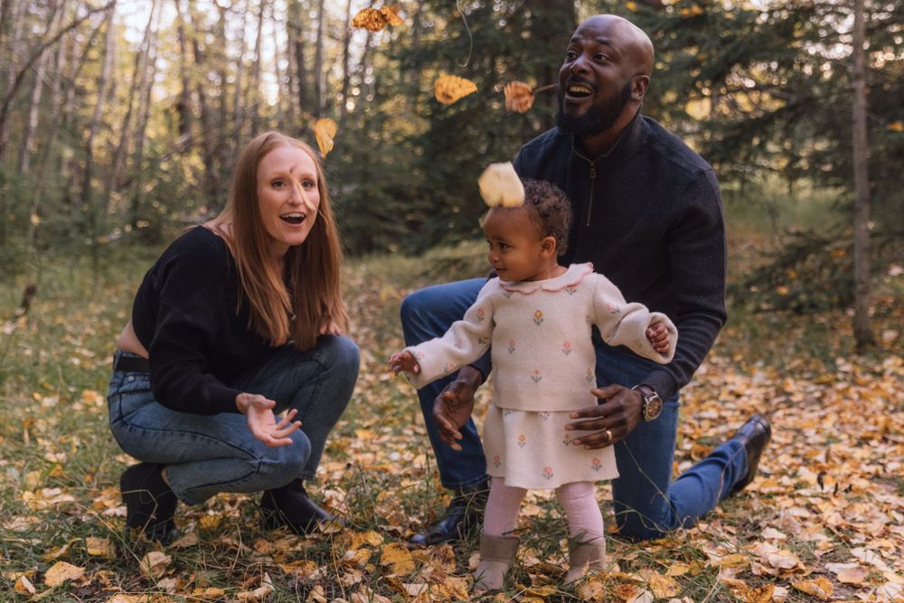 Alberta.Calgary.Edmonton Wedding Photographer JRoyale Photography Family photo sesson