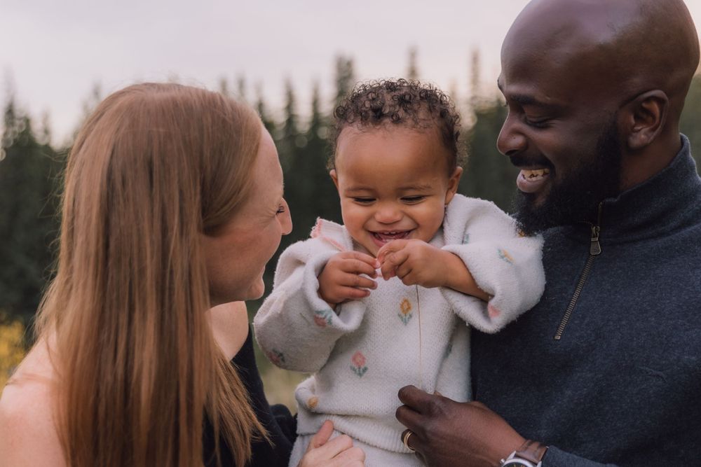Alberta.Calgary.Edmonton Wedding Photographer JRoyale Photography Family photo sesson