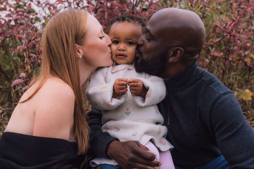 Alberta.Calgary.Edmonton Wedding Photographer JRoyale Photography Family photo sesson