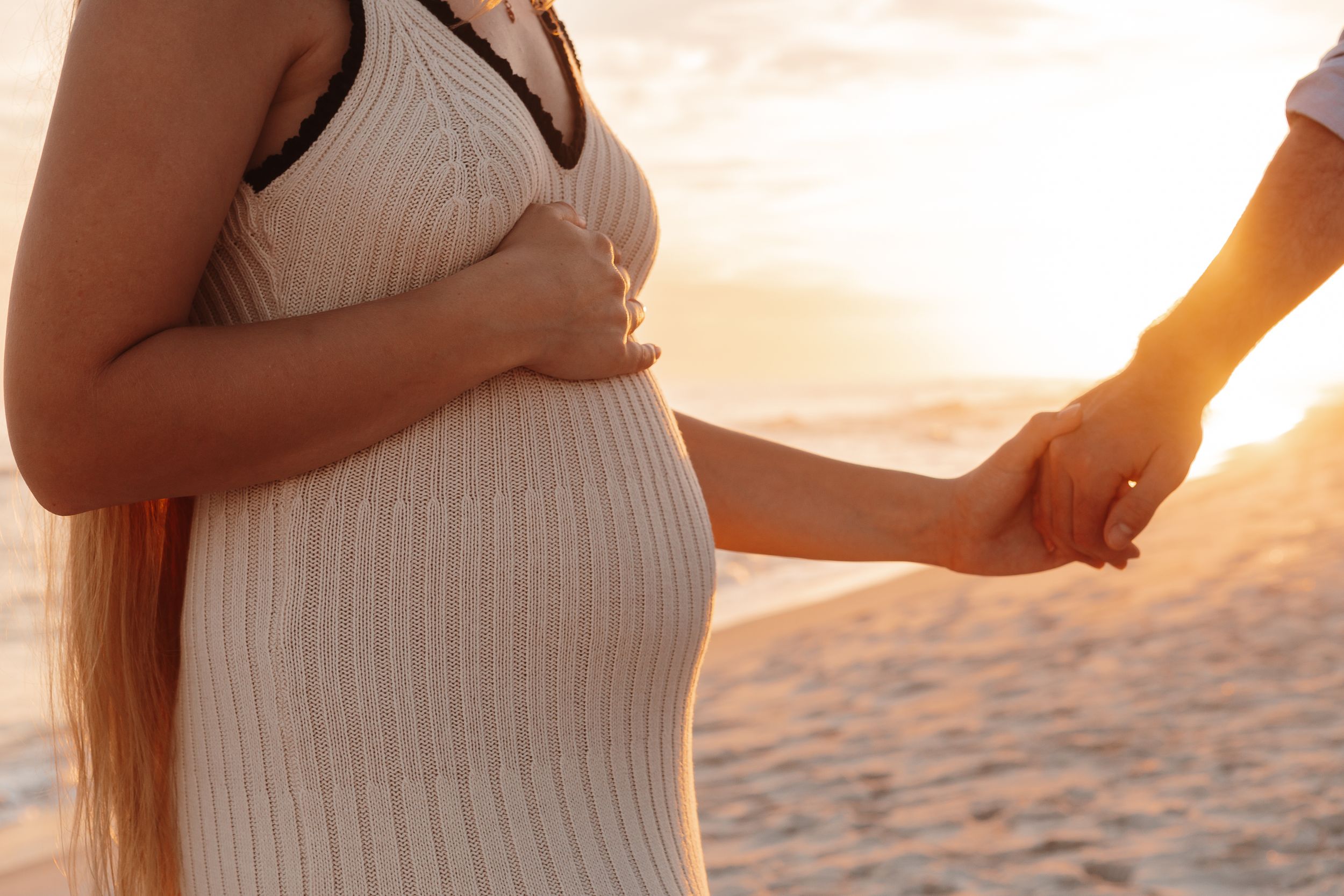 Maternity photoshoot in the smoky mountains, in western NC
