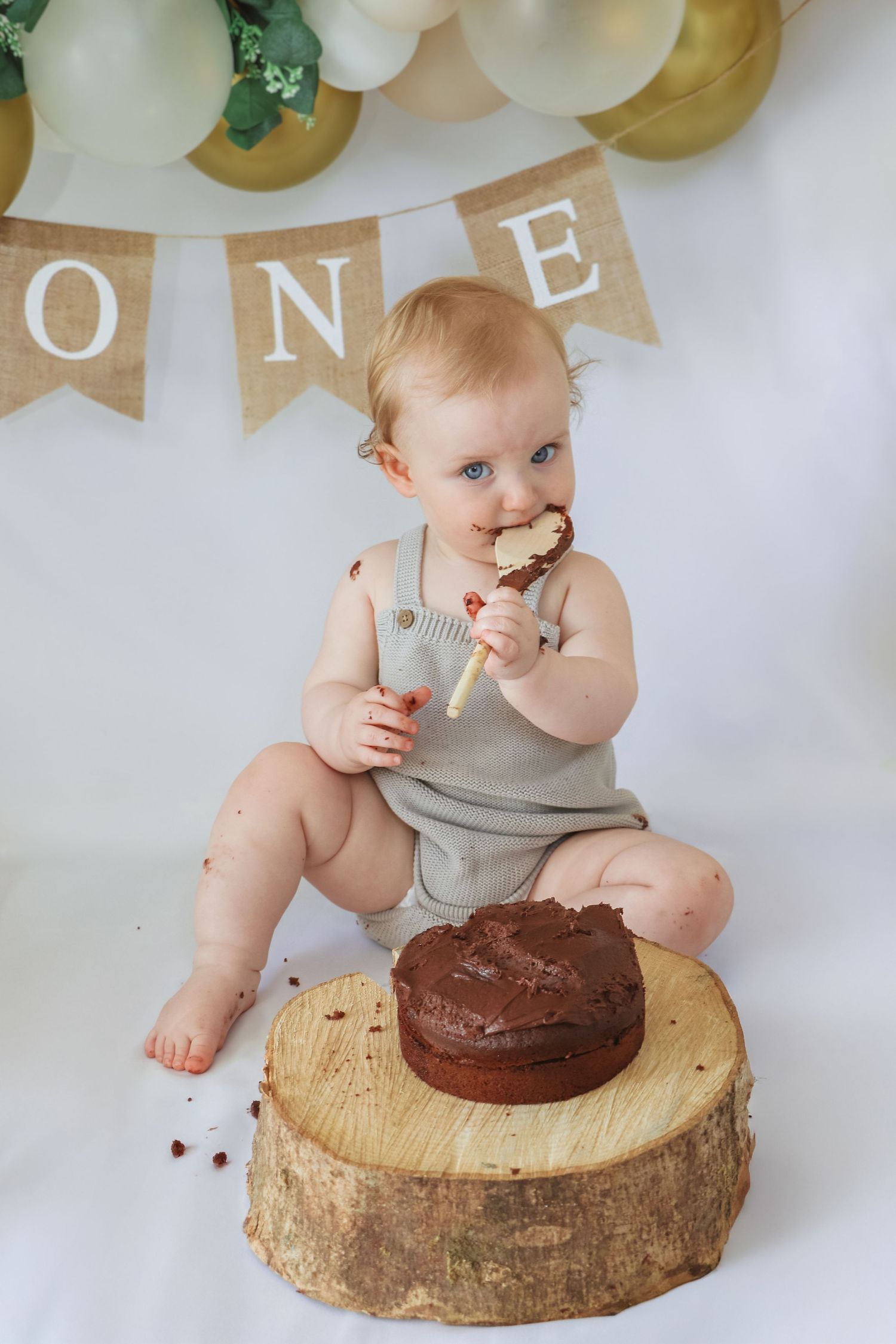 cake smash photography, cake smash session, first birthday photos, toddler, milestones, Coventry Photography, Coventry Photographer