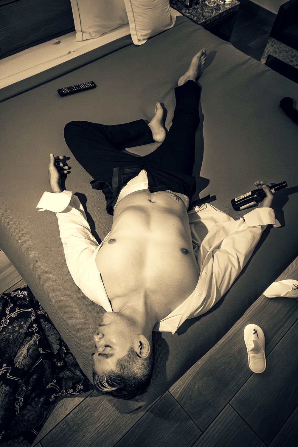 Retrato masculino LGBT en sesión fotográfica artística en CDMX por Photo Iconiq
