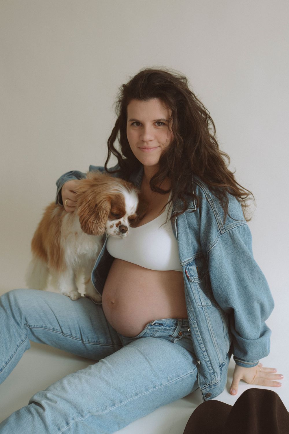maternity studio photography photo maternité séance studio québec lévis nouveau-né newborn famille allaitement breastfead annonce grossesse
