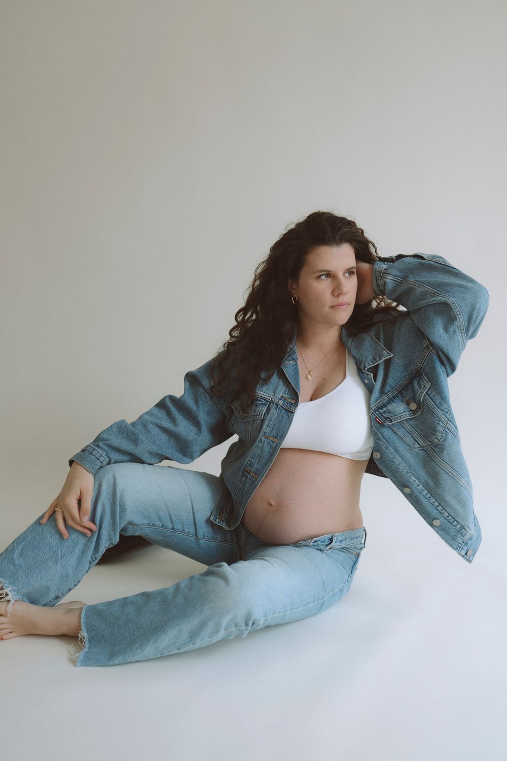 maternity studio photography photo maternité séance studio québec lévis nouveau-né newborn famille allaitement breastfead annonce grossesse