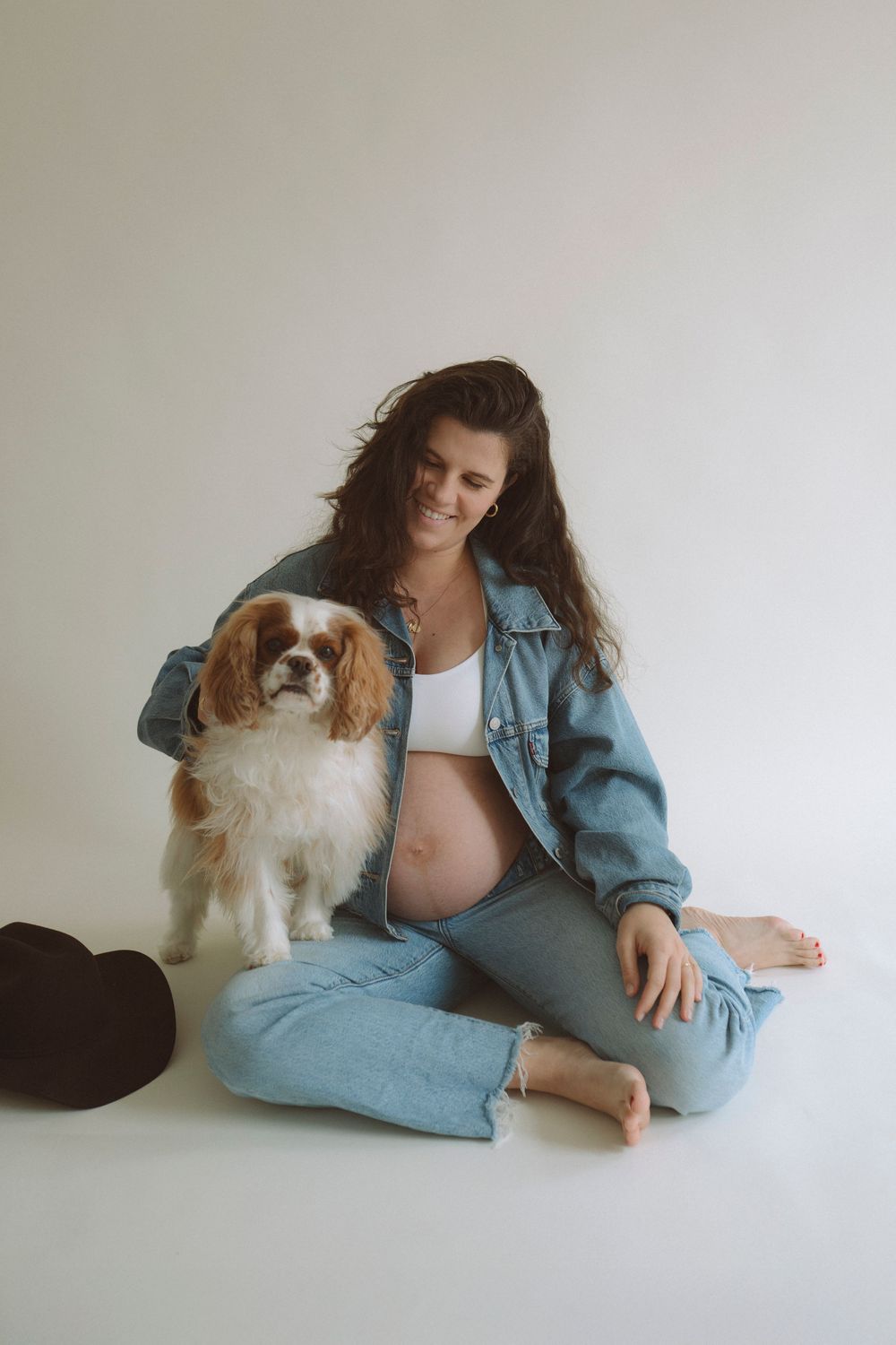 maternity studio photography photo maternité séance studio québec lévis nouveau-né newborn famille allaitement breastfead annonce grossesse