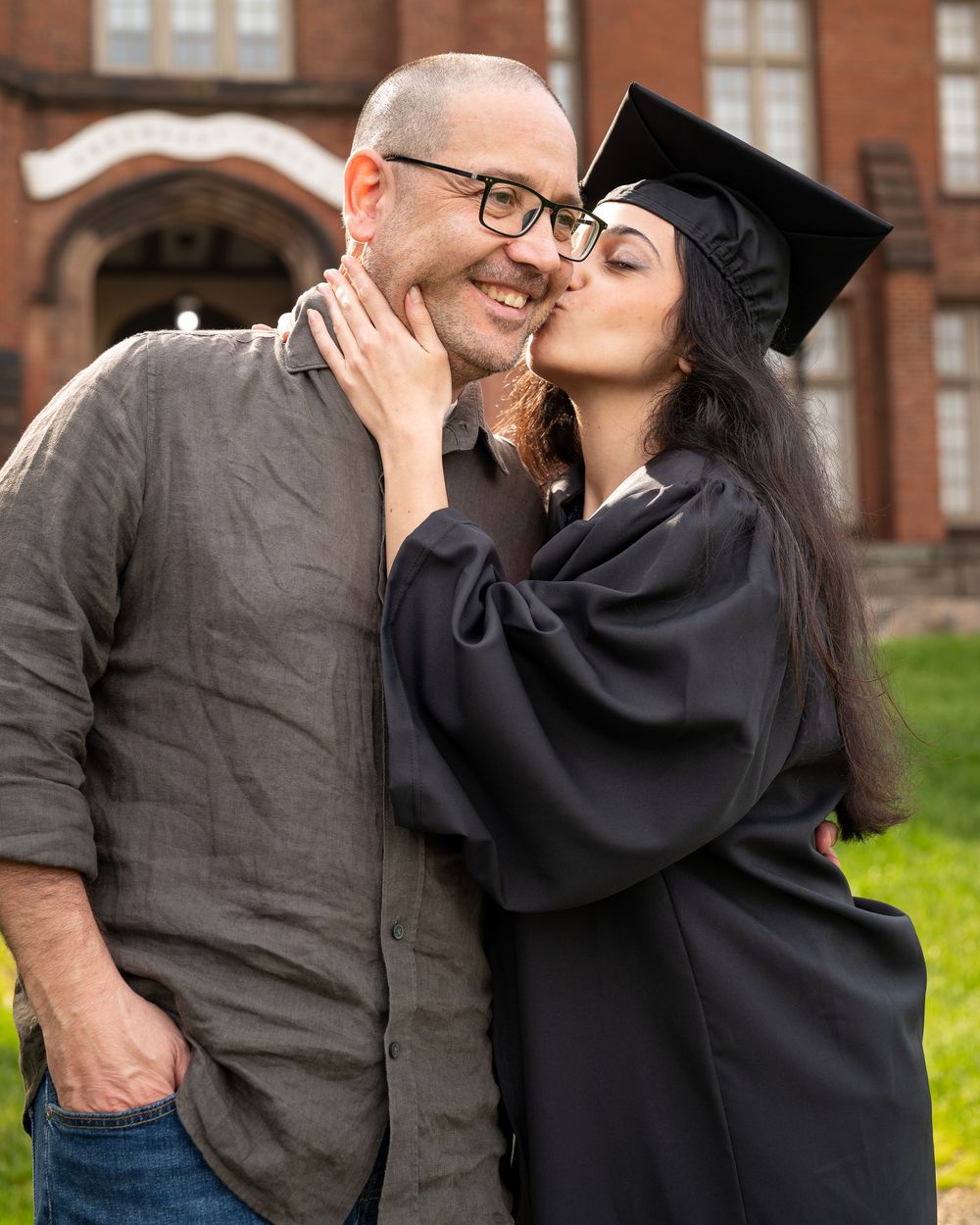 Captured Moments Photography booking prom, graduation, wedding, engagement & event shoots—capturing memorable moments with stunning images.