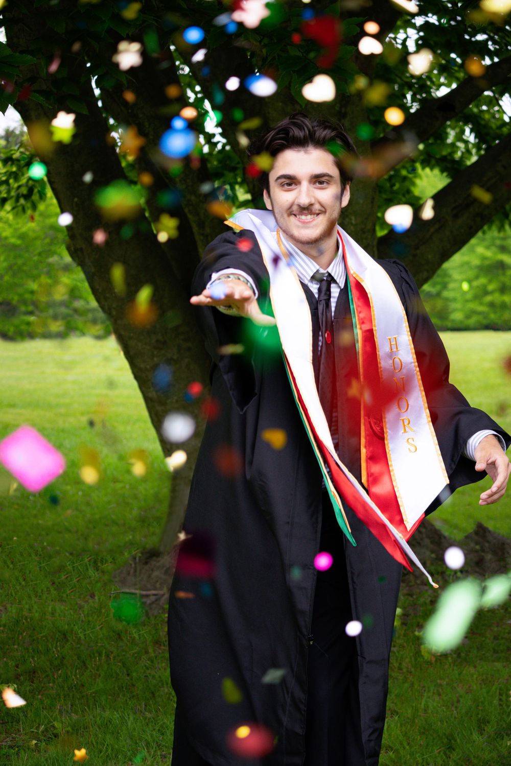Captured Moments Photography booking prom, graduation, wedding, engagement & event shoots—capturing memorable moments with stunning images.