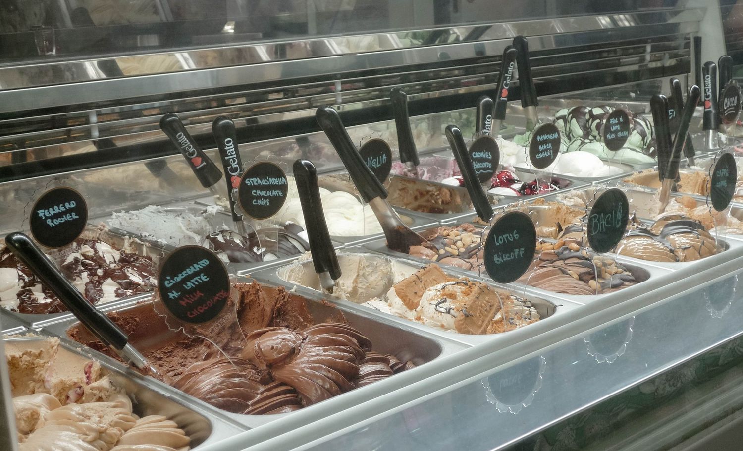 ice cream refreshing flavours documentary candid editorial photography Rome photographer Italy