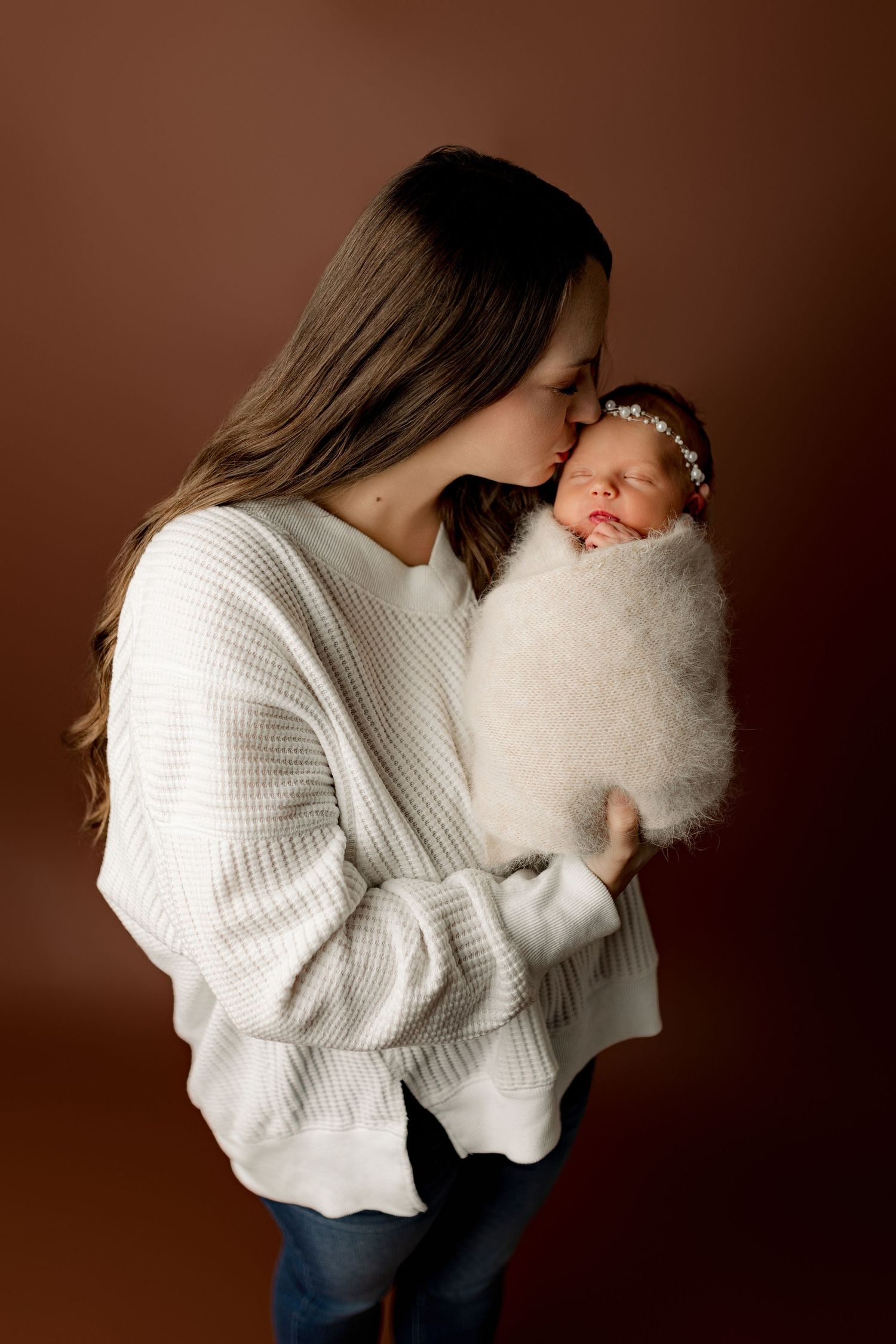 Newborn Photoshoot | Milestone Photography | Bailey's Photography | Ohio | Southern Ohio | Scioto County | Family Photos