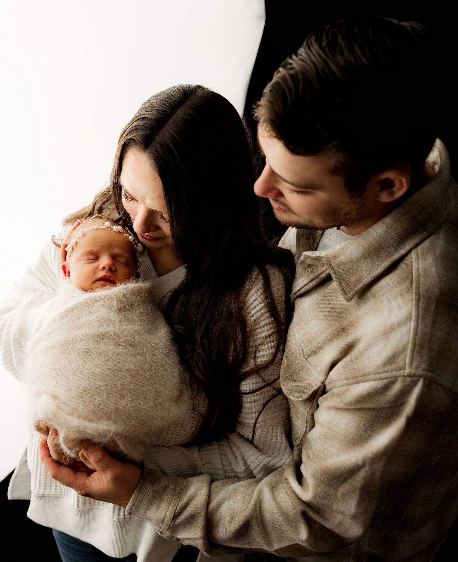 Newborn Photoshoot | Milestone Photography | Bailey's Photography | Ohio | Southern Ohio | Scioto County | Family Photos | Family Photograph