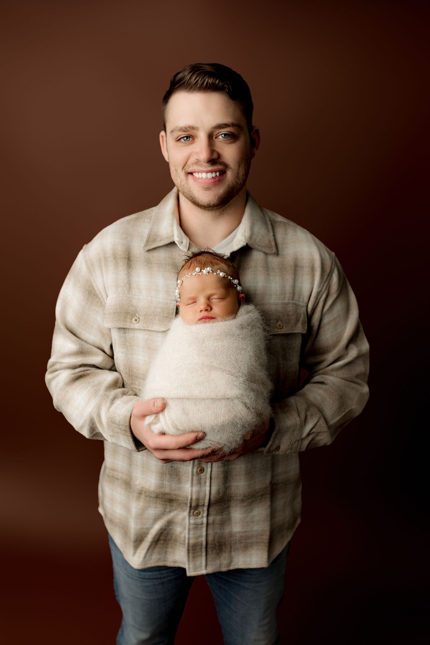 Newborn Photoshoot | Milestone Photography | Bailey's Photography | Ohio | Southern Ohio | Scioto County | Family Photos | Family Photograph