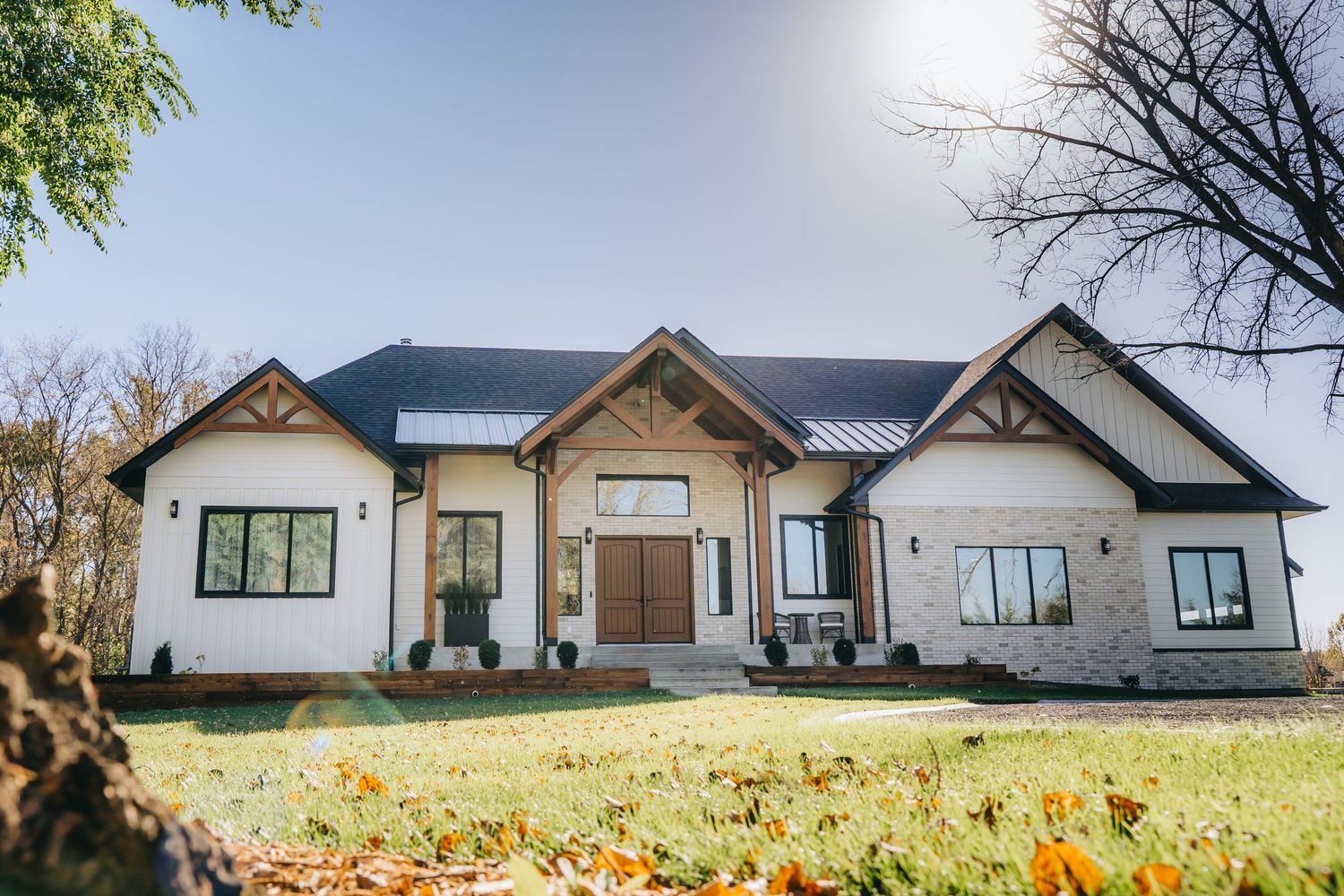 Hillside Construction custom homes builder in Manitoba Canada.