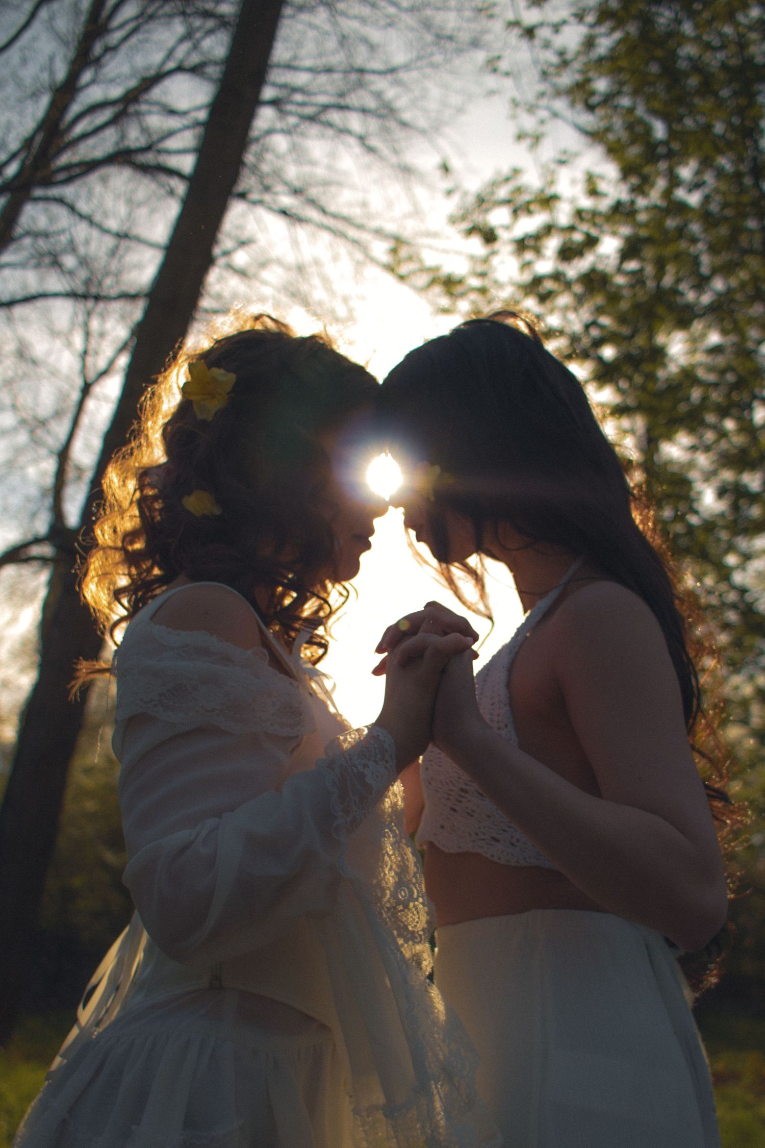 cinematic couple portrait session in hamburg during golden hour