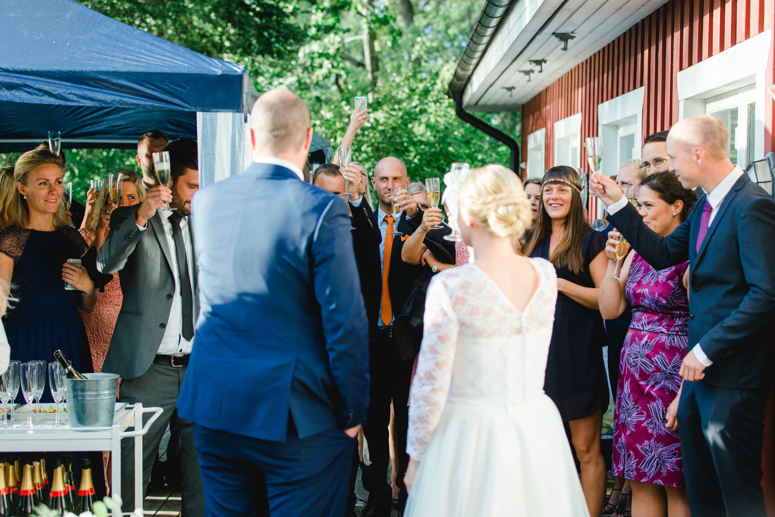 Bröllop i Västerås mellan Carolin och Johan. Steam Hotel. Rytterne kyrka och lilla Rytterne kyrkoruin. Fest på Tidö-Lindö utanför Västerås.
