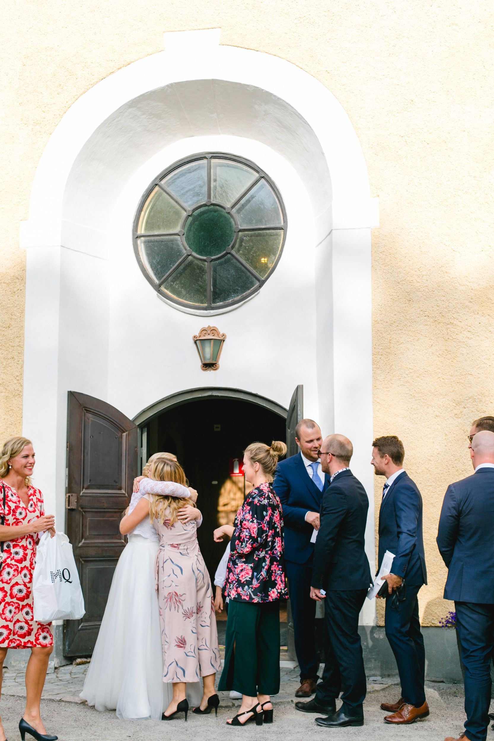 Bröllop i Västerås mellan Carolin och Johan. Steam Hotel. Rytterne kyrka och lilla Rytterne kyrkoruin. Fest på Tidö-Lindö utanför Västerås.