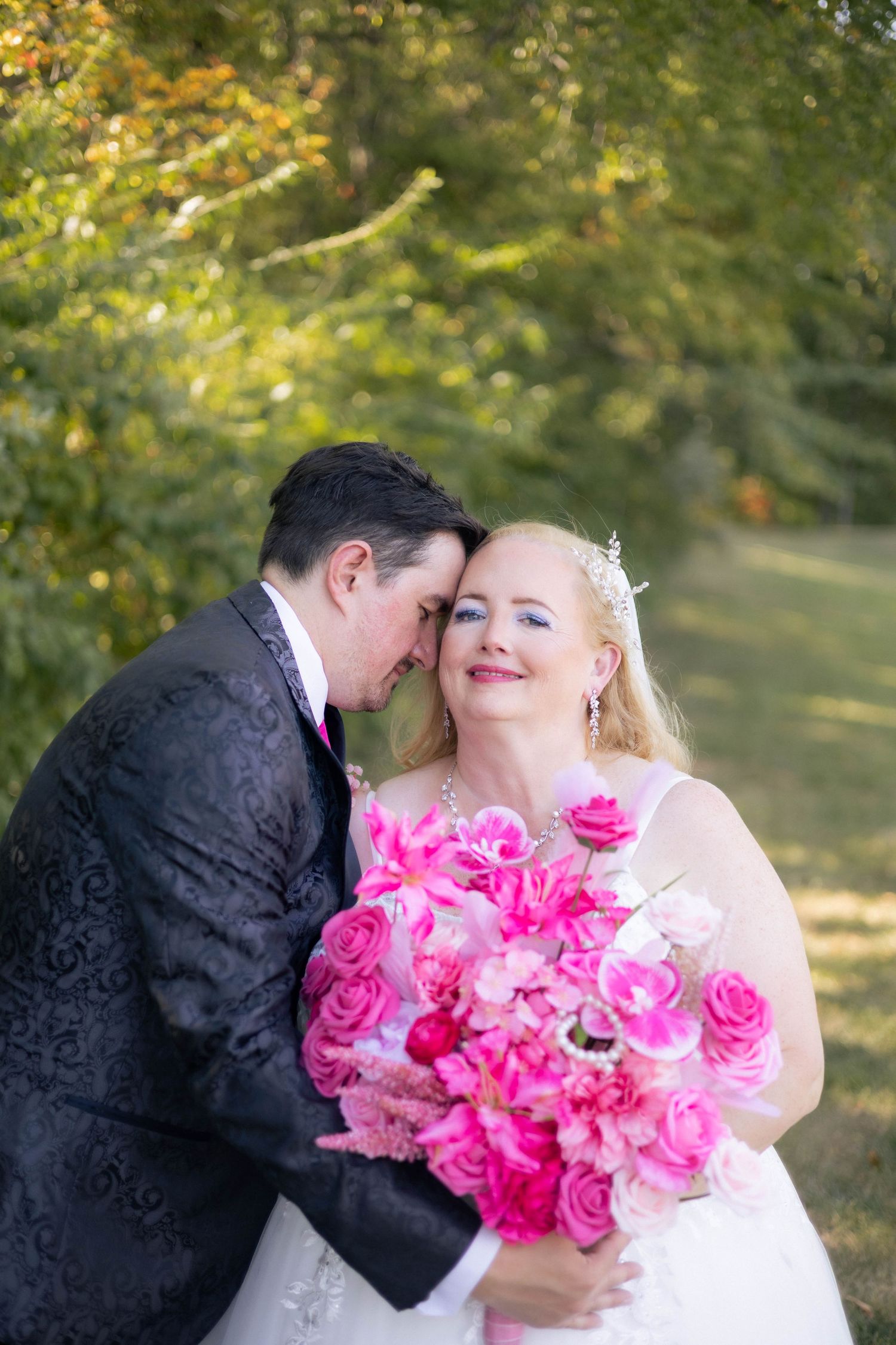 Bride and groom golden hour, lakeside, outdoor portraits in Chatham, Illinois